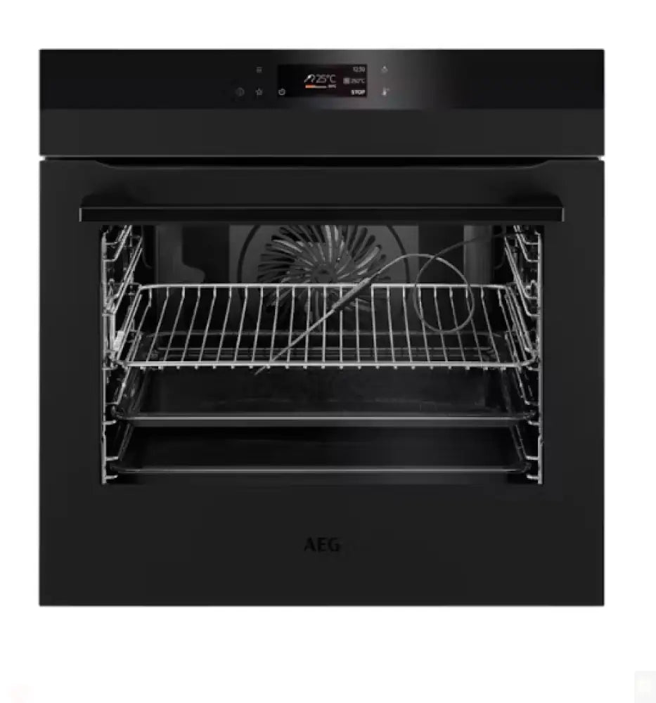 AEG BPK74238PT 60cm Pyroluxe™ Multifunction Oven with Sensecook Technology - 17 Cooking Functions, Matte Black Finish for Modern Kitchens | Perfect for Baking, Roasting & Grilling