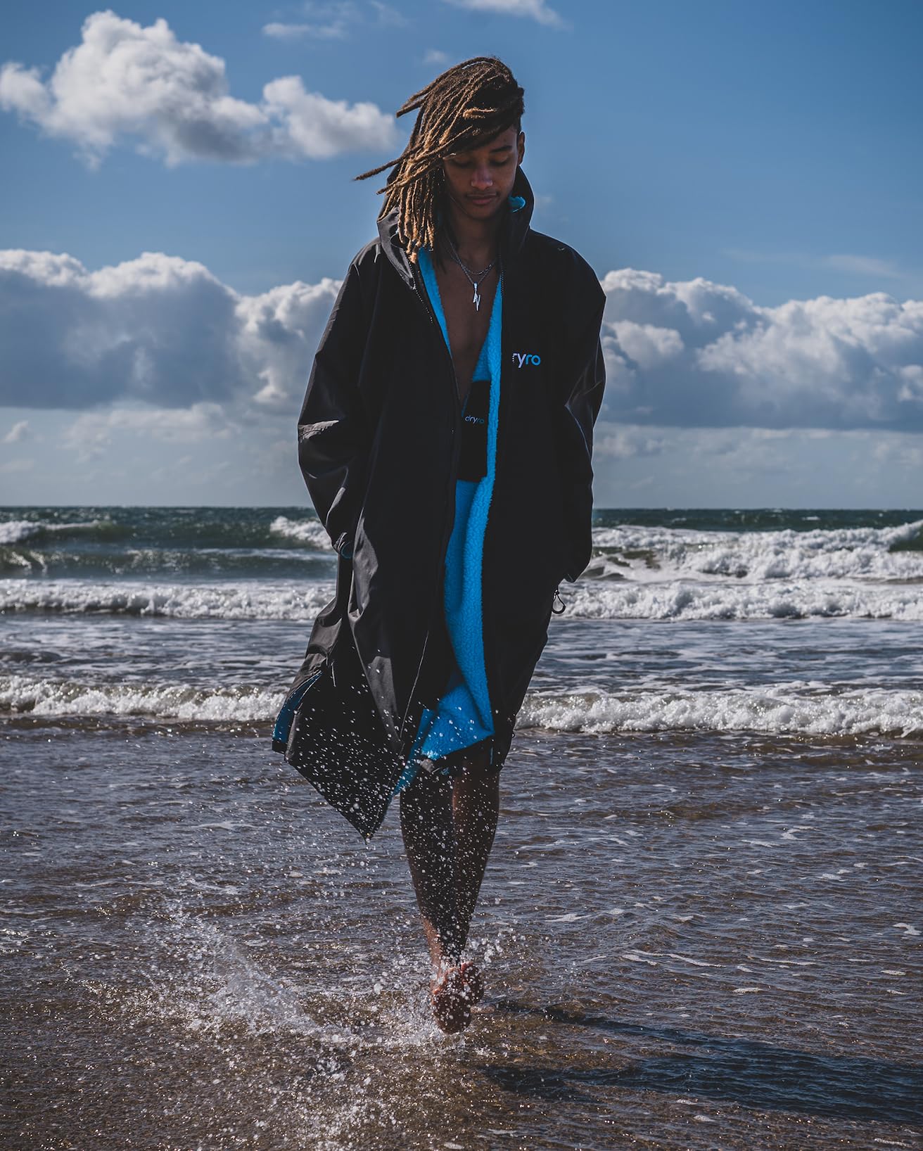 Dryrobe Advance Long Sleeve Waterproof Changing Robe for Outdoor Activities - Beach, Surfing, Camping & Sports Changing