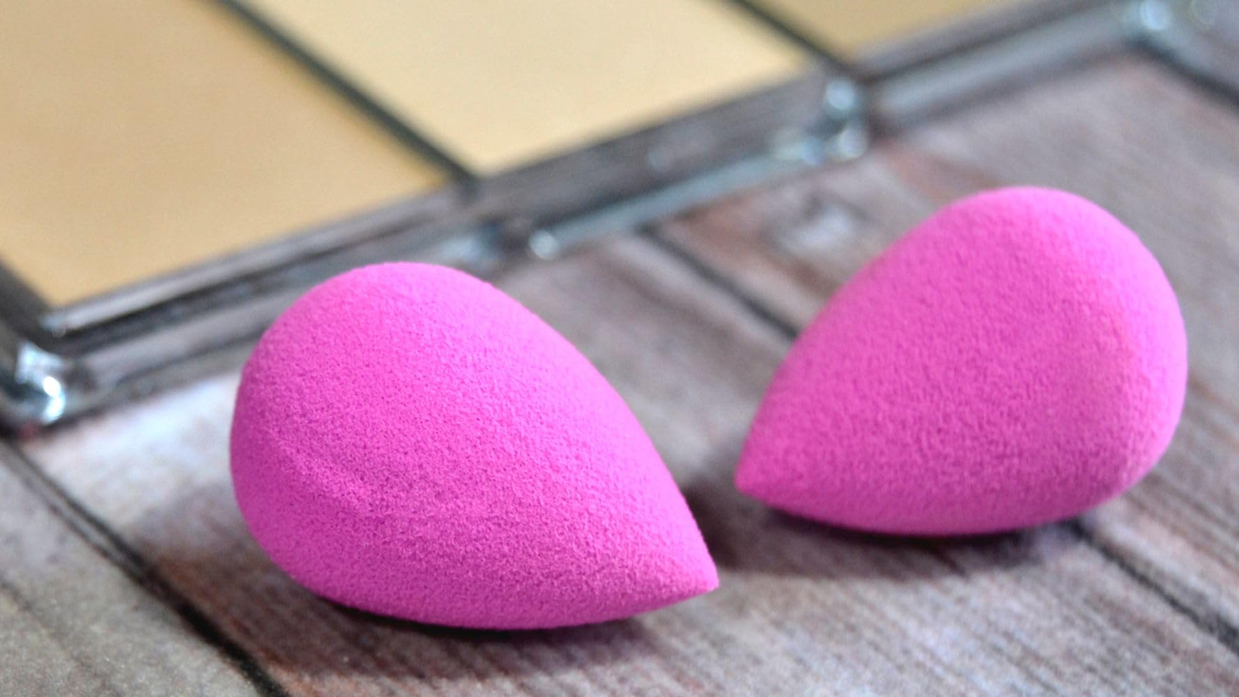 2 Pack Makeup Blender Sponge - Soft Beauty Blending Sponge for Flawless Foundation & Concealer Application - Perfect for Everyday Makeup & Professional Use