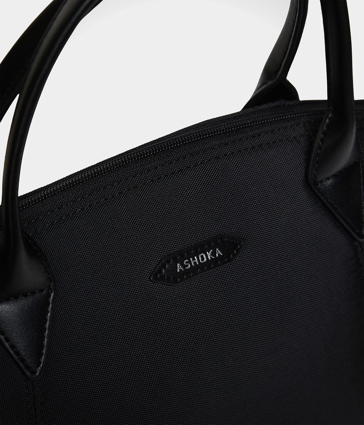 Stylish Apple Print Nylon Shoulder Bag for Women - Trendy Crossbody Purse with Adjustable Strap, Perfect for Work, Travel & Everyday Use (Black)