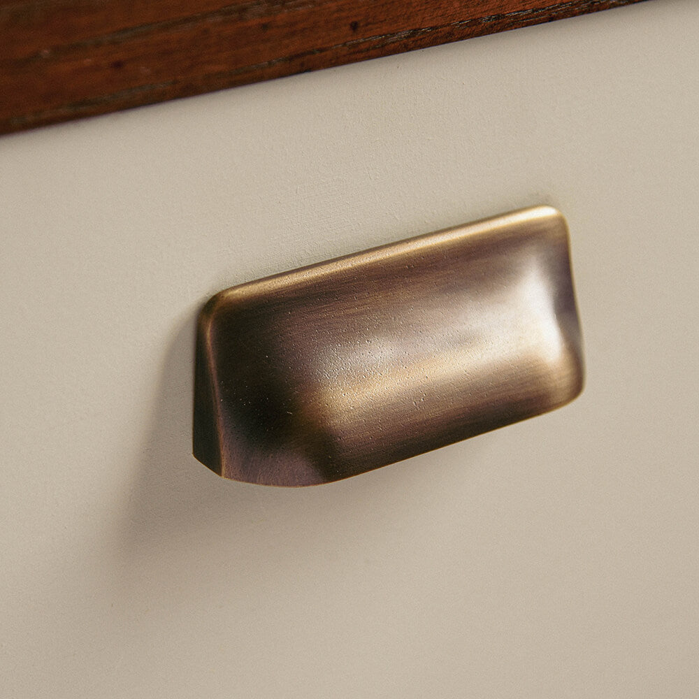 Vintage Distressed Antique Brass Hudson Drawer Pull Handle - Cabinet Hardware for Kitchen, Bathroom & Furniture Restoration - Perfect for Farmhouse, Industrial & Rustic Decor Styles