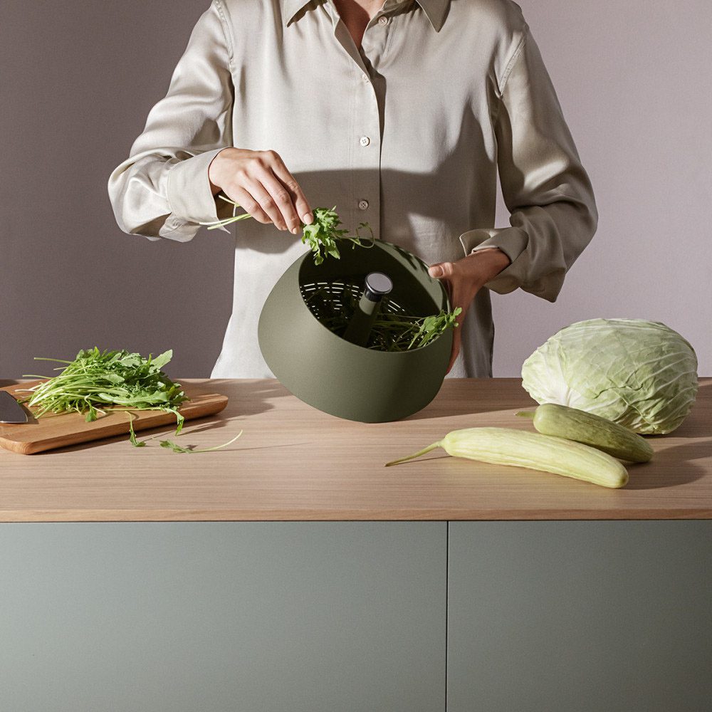 EVA SOLO Green Spinning Colander - Durable Kitchen Strainer for Pasta, Vegetables & Fruits - Perfect for Cooking, Meal Prep & Healthy Eating