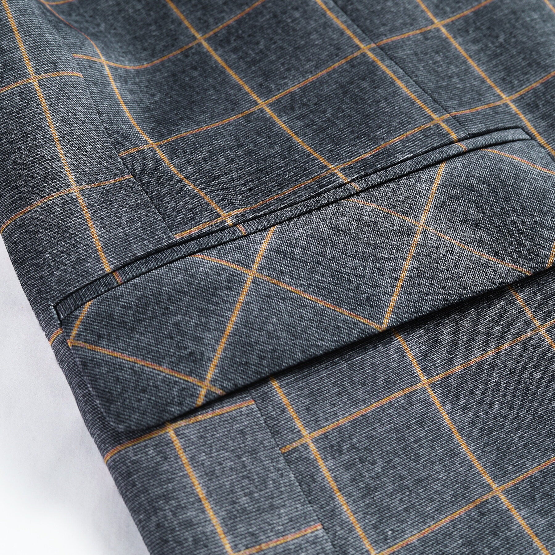 3 Piece Slim Fit Grey Plaid Modern Suit for Men - Business Formal & Wedding Attire - Office, Interviews & Special Occasions