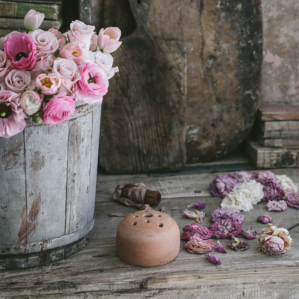 Vintage Terracotta Flower Frog - Rustic Floral Arrangement Holder for Bouquets, Centerpieces & DIY Wedding Decor - Perfect for Home, Garden & Event Styling