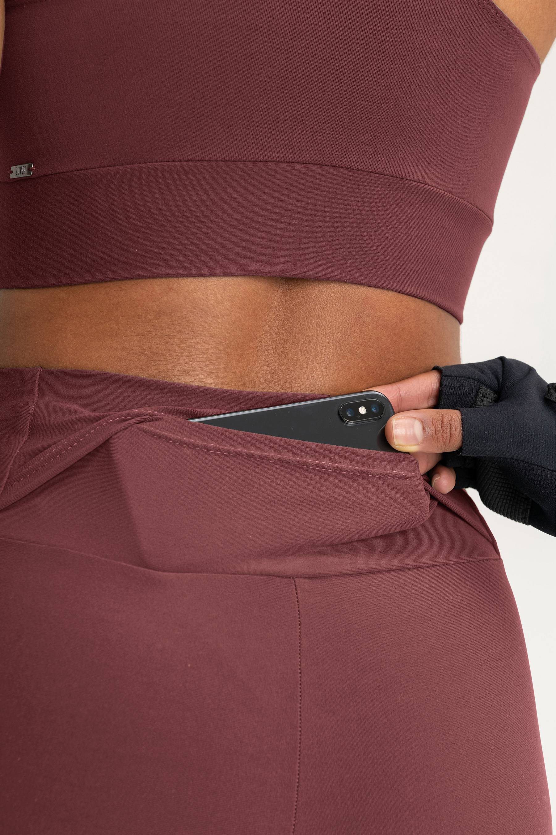 Active Shorts 447857 - Breathable & Comfortable Workout Shorts for Men & Women - Perfect for Running, Gym & Yoga