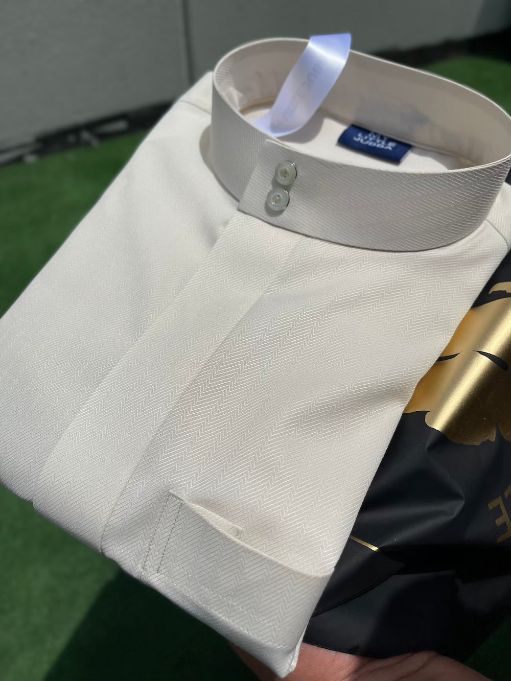 Premium Men's Almond Cream Embossed Saudi Thobe - Traditional Arabic Islamic Robe for Eid, Wedding & Special Occasions - Comfortable Long Dress for Daily Wear & Prayer