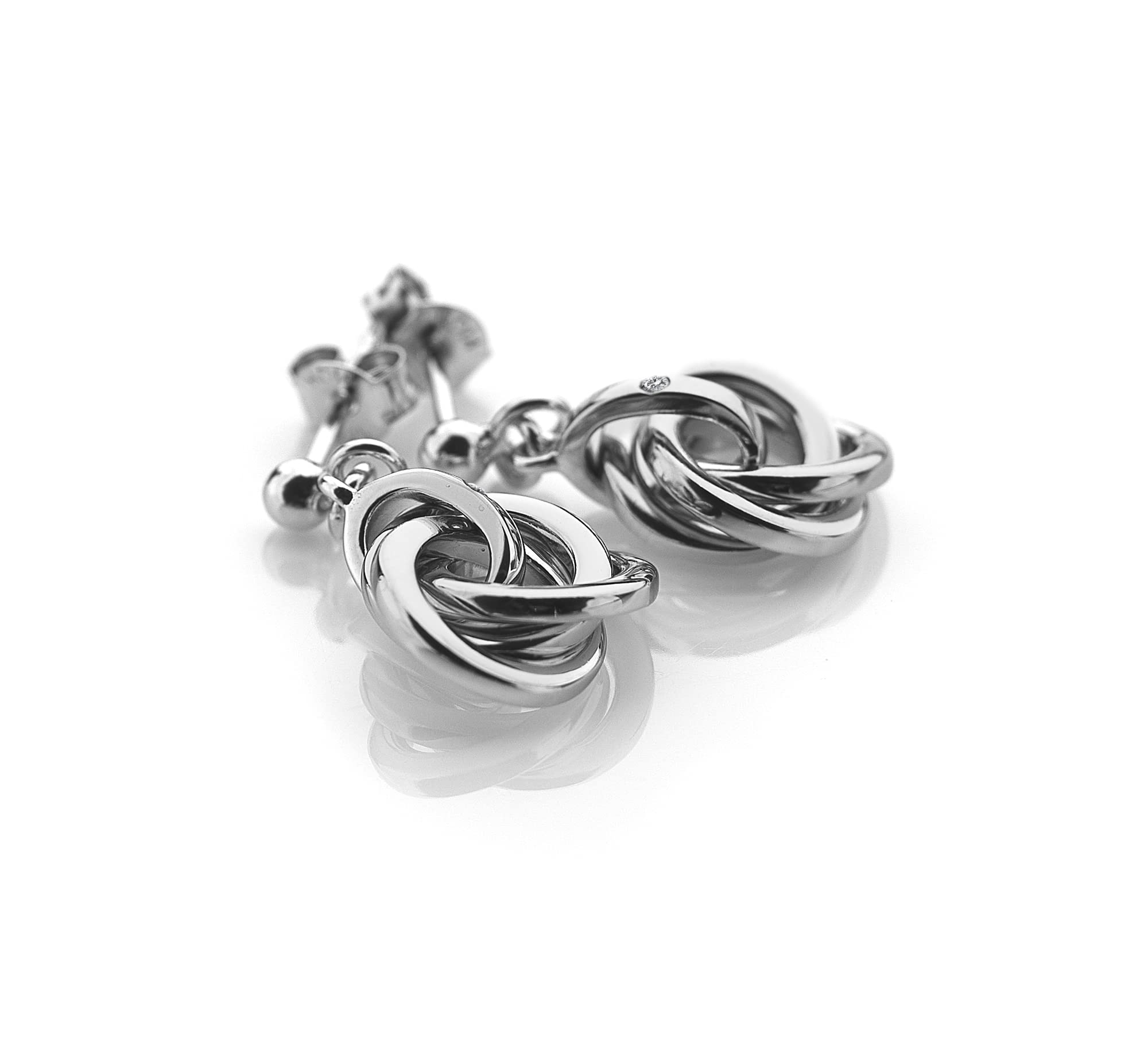 Hot Diamonds DE388 Sterling Silver Trio Stud Earrings for Women - Elegant Everyday Jewelry for Work, Parties & Special Occasions