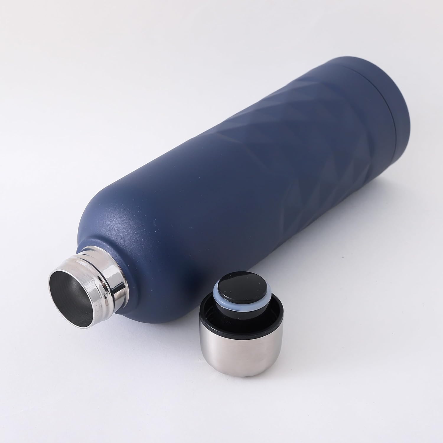 Kuber Industries 4-Pack Vacuum Insulated Stainless Steel Water Bottles - 750ml, Leakproof, BPA-Free, Rustproof - Keeps Hot & Cold for 24 Hours - Perfect for Gym, Hiking, Office & Outdoor Activities - Dark Blue