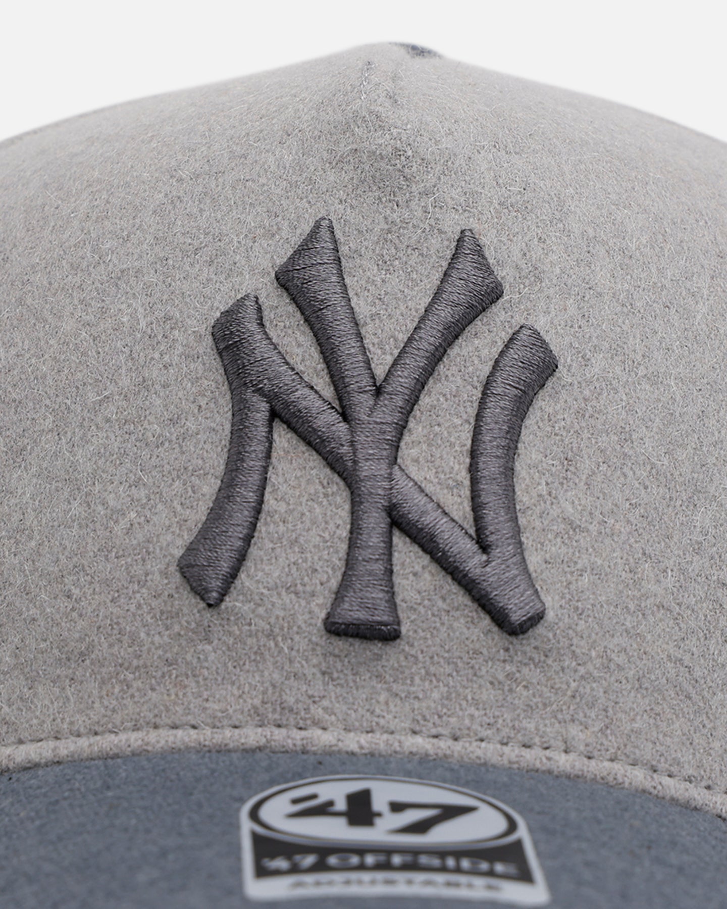 New York Yankees 'Shades Of Gray' 47 Brand Snapback Hat - Adjustable Cement Offside Cap for Baseball Fans & Streetwear Fashion