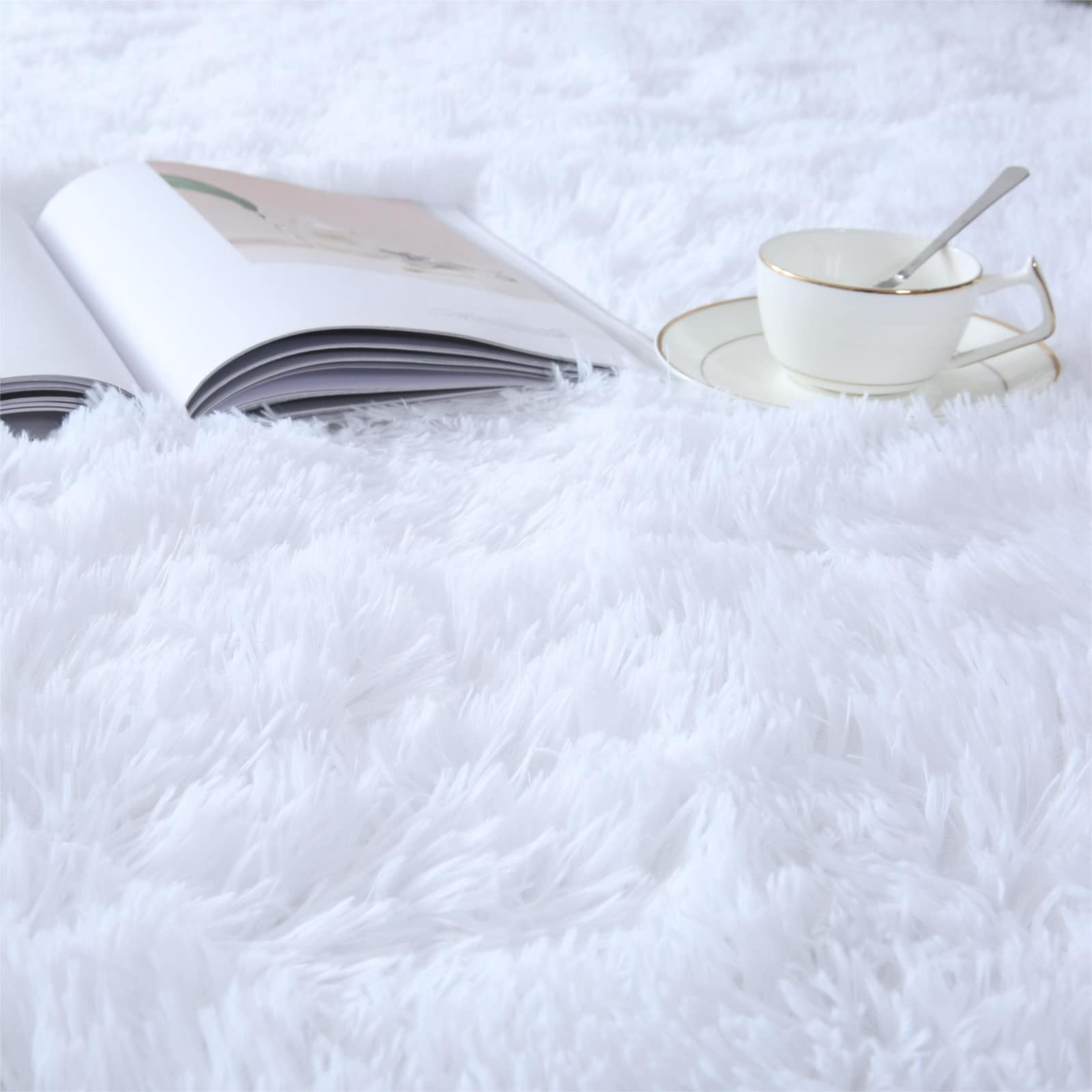 CAIYUECS Shag Area Rug - Ultra Soft Plush Indoor Rug for Bedroom, Living Room & Nursery | Non-Slip Modern Faux Fur Carpet for Kids Room & Home Decor (4x6 Feet, White) - Perfect for Cozy Spaces, Family Rooms & Stylish Home Interiors