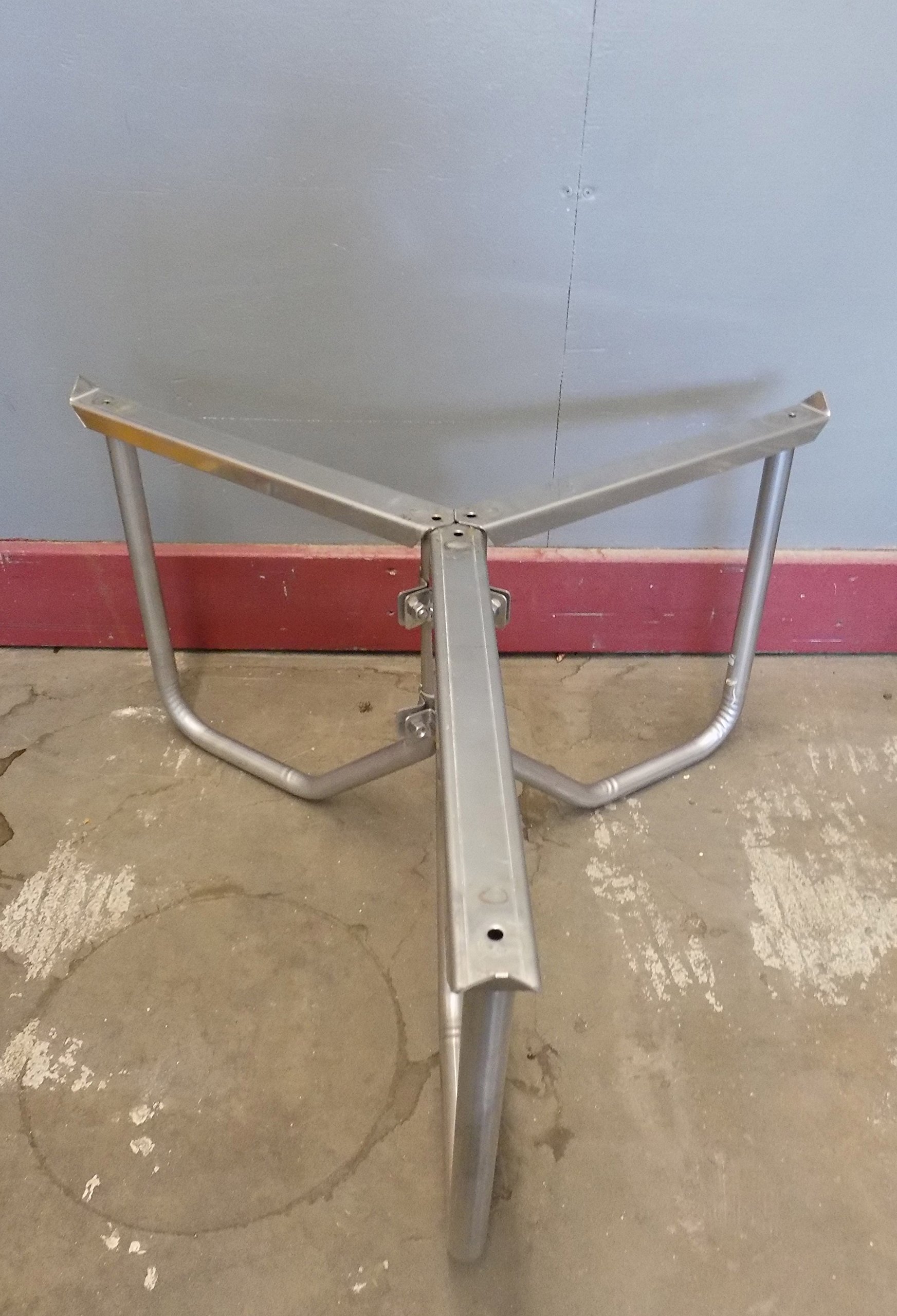 Stainless Steel Wine Tank Stand - 65 cm (25 Inches) - Heavy Duty Support for 300 Liter Wine Tanks - Perfect for Home Brewing, Winemaking & Commercial Wine Production