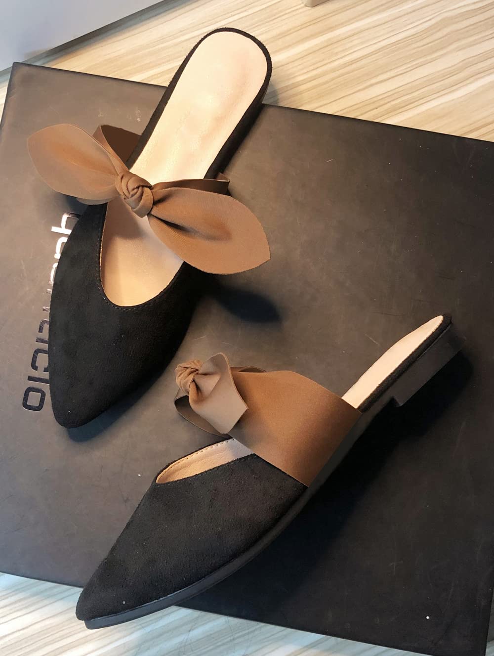 WENJIAZHIZHI Women's Comfortable Mule Clogs - Slip On Closed Toe Sandals for Summer | Dressy Casual Flats in Black | Perfect for Office, Beach & Everyday Wear