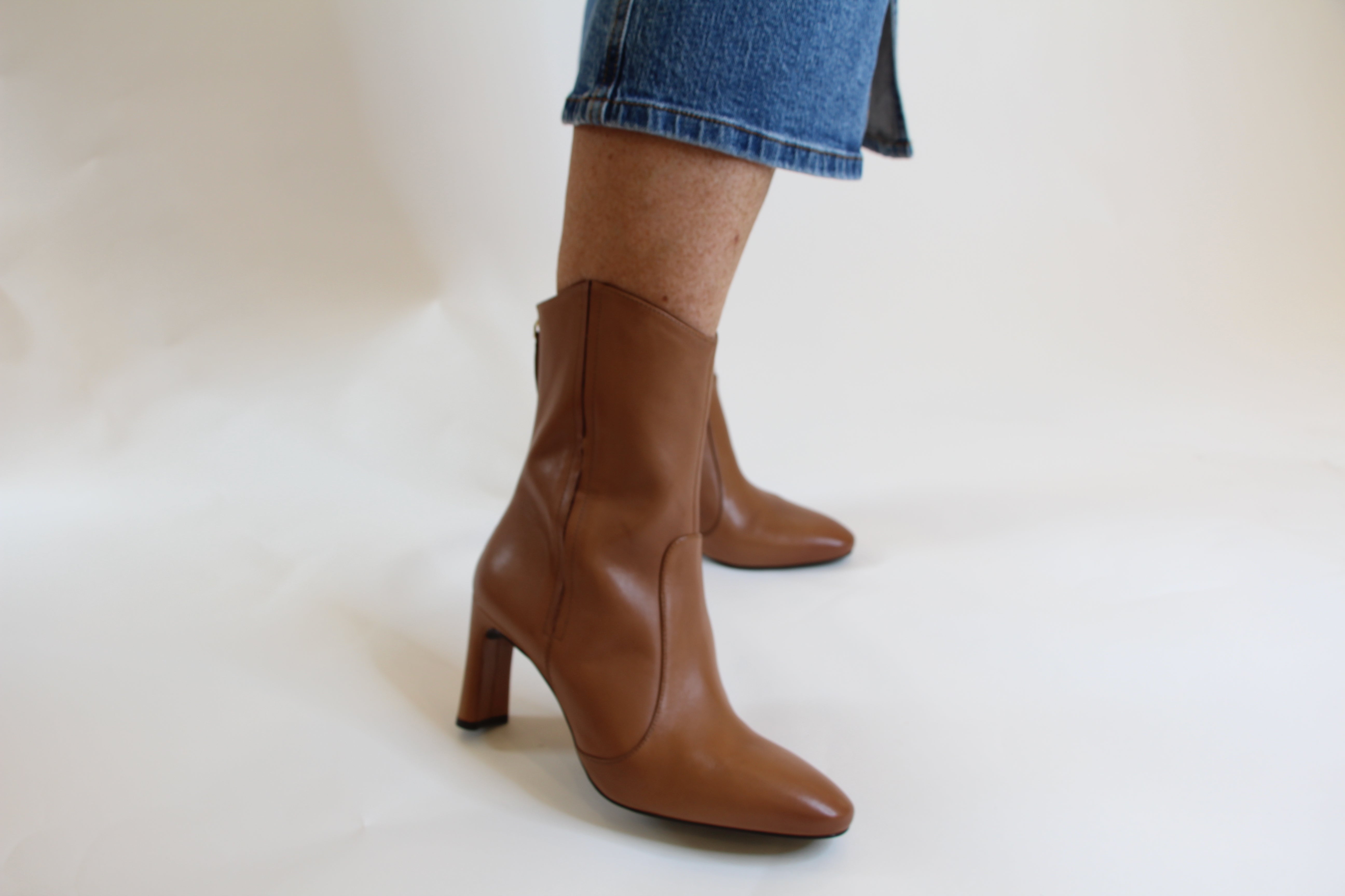 Unisa WERNER Women's Tan Leather Heeled Ankle Boots - Fashionable Mid-Calf Booties for Fall/Winter, Office Wear & Night Out