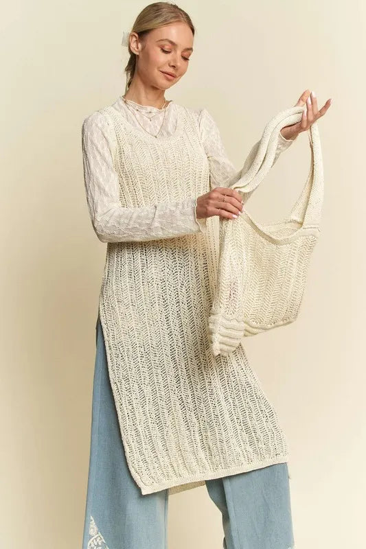 Stylish Knit Side Slit Round Neck Sleeveless Dress with Matching Bag - Perfect for Summer Outings, Beach Vacations and Casual Date Nights