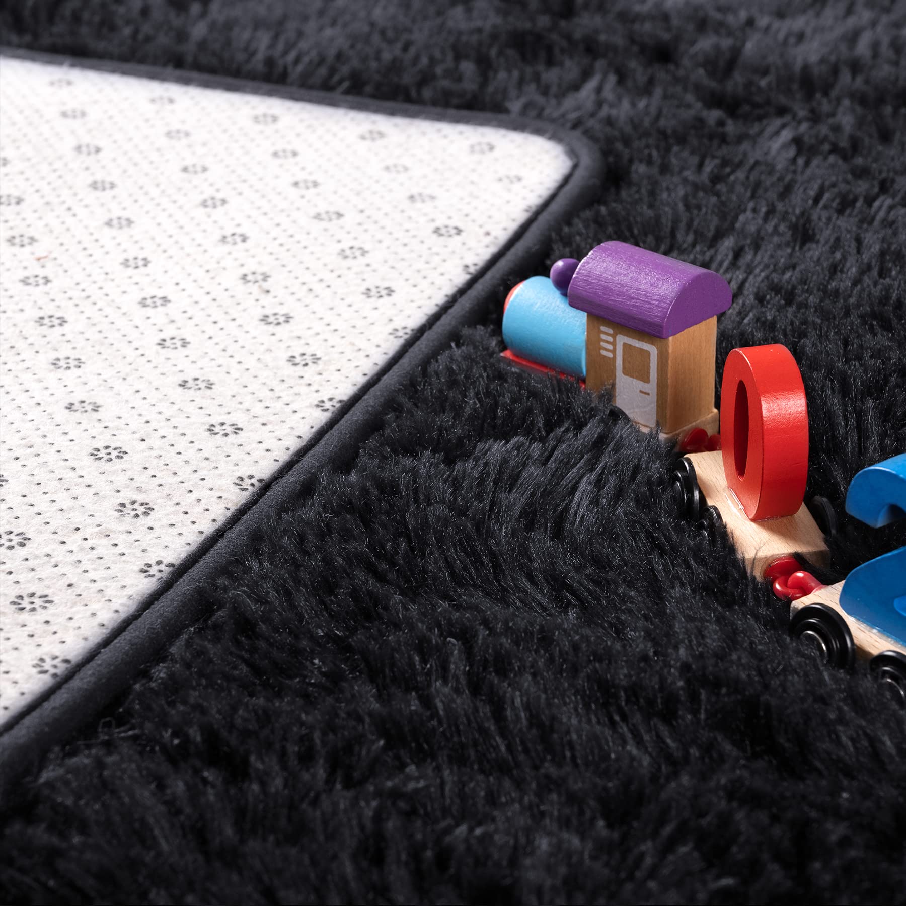 Noahas Fluffy Black 6x9 Area Rugs - Ultra Soft Shaggy Plush Carpet for Living Room, Bedroom, Dorm - Thick Non-Slip Large Rug for Home Decor, Cozy Floor Mat - Perfect for Family Rooms, Nursery & Pet-Friendly Spaces