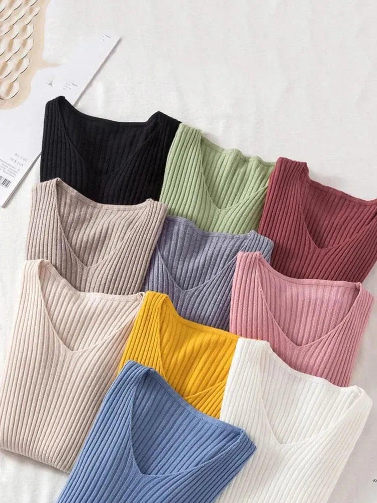 Women's V-Neck Pullover Sweater - Soft & Comfortable Knit Top for Casual Wear, Office, and Layering