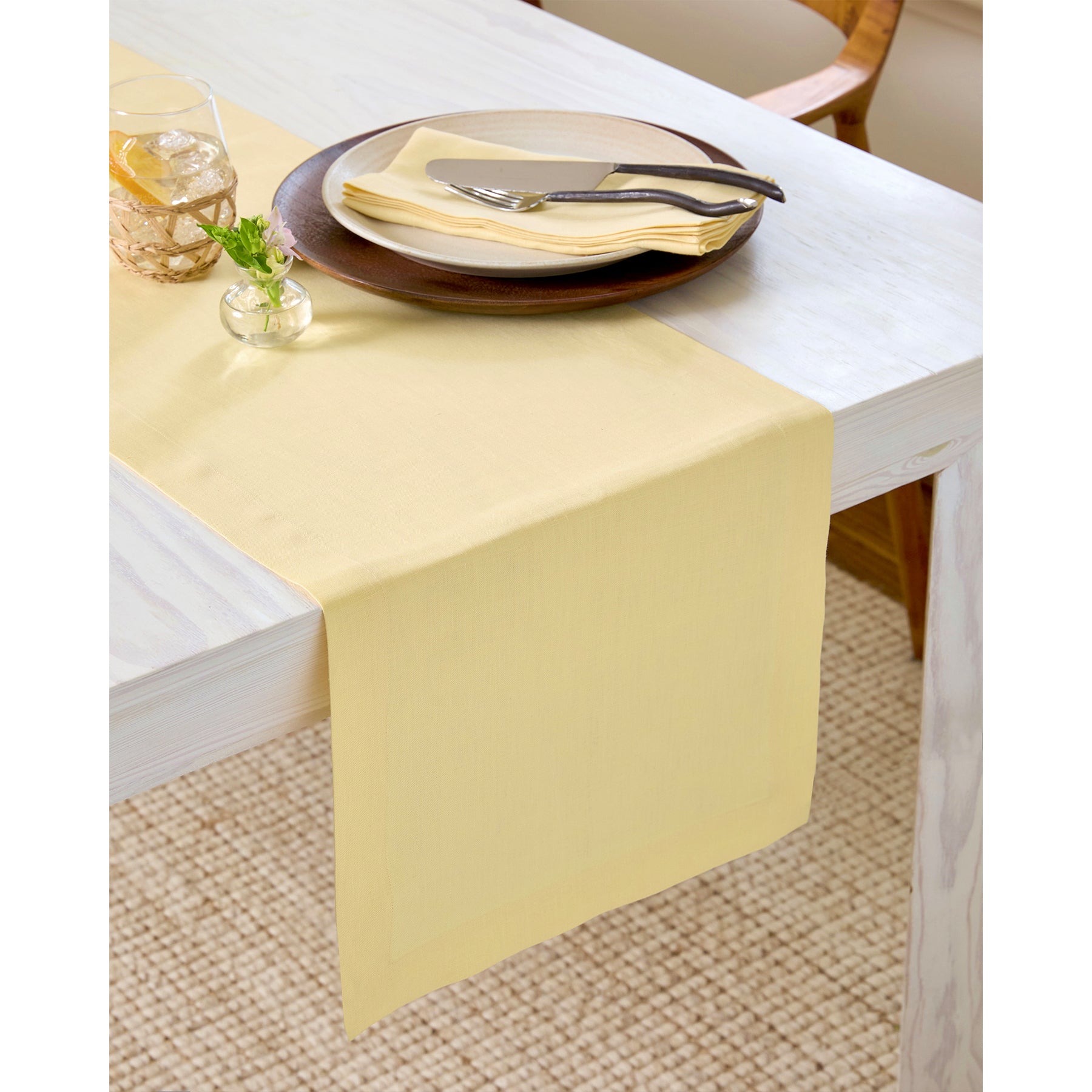 Elegant Fete Table Runner for Weddings, Parties & Events - Premium Decorative Dining Table Cloth for Home Decor & Special Occasions