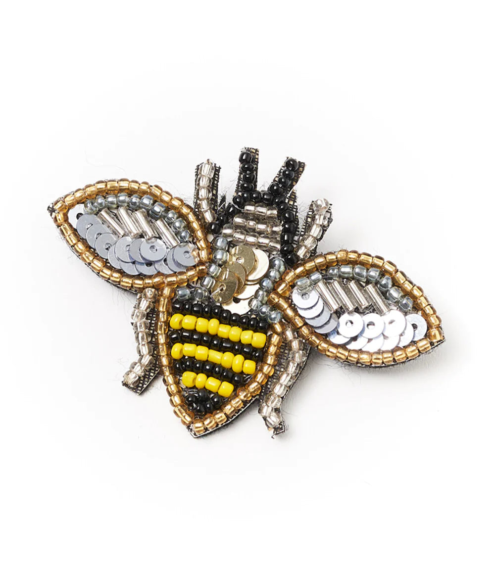 Elegant Bee Beaded Brooch Pin - Vintage Floral Bee Jewelry for Women - Perfect for Blazers, Scarves, Hats & Special Occasions