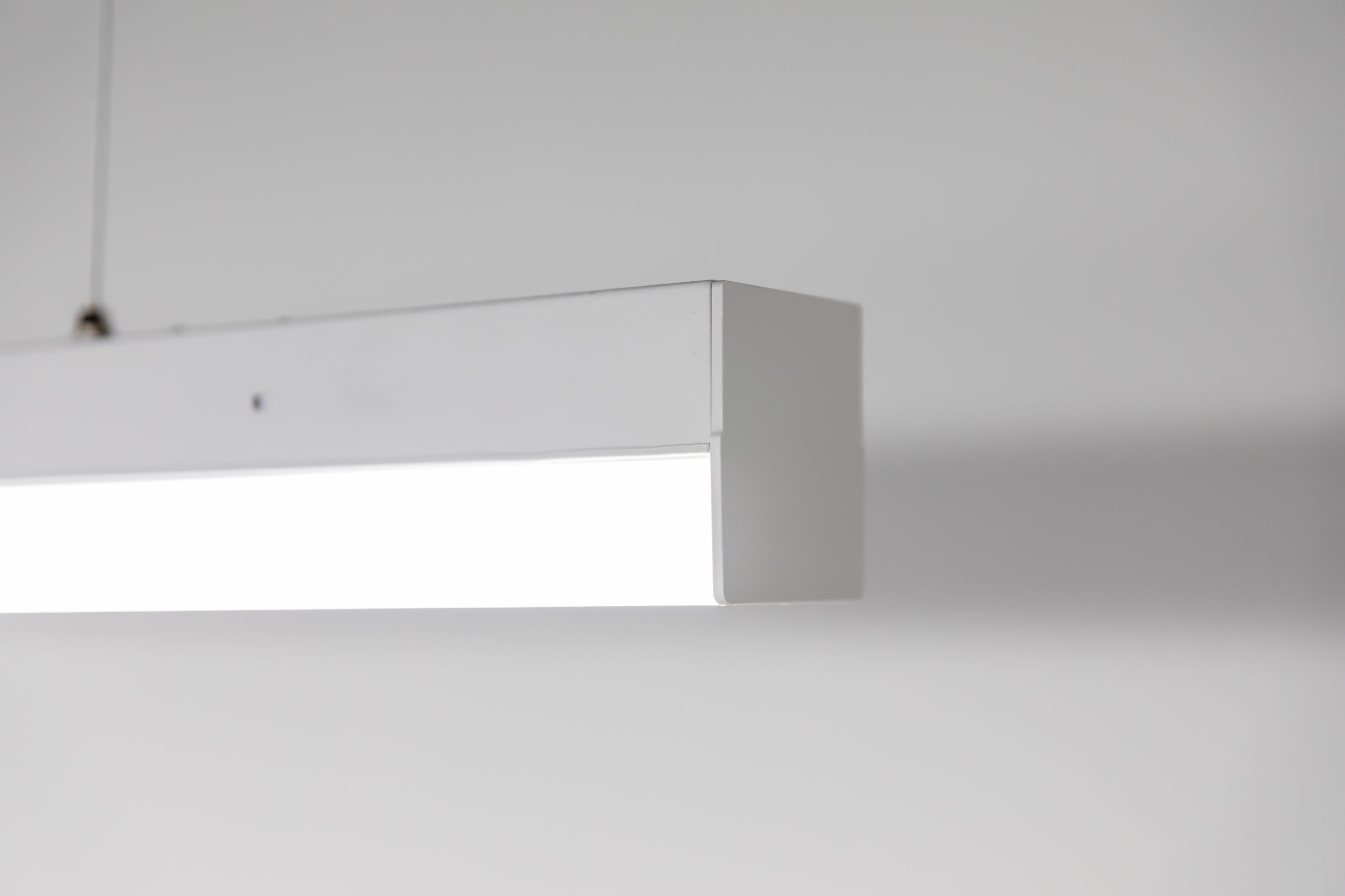 Cree Lighting LS Series LED Linear Light Fixtures - Energy Efficient Commercial & Office Lighting for Indoor Spaces