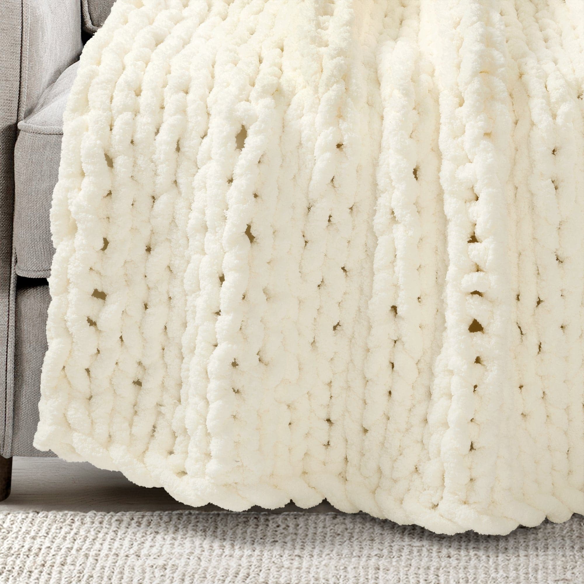 Ultra Soft Chenille Chunky Knit Throw Blanket - Cozy Hygge Oversized Thick Knitted Blanket for Couch, Bed & Winter Warmth - Perfect for Living Room, Bedroom & Home Decor