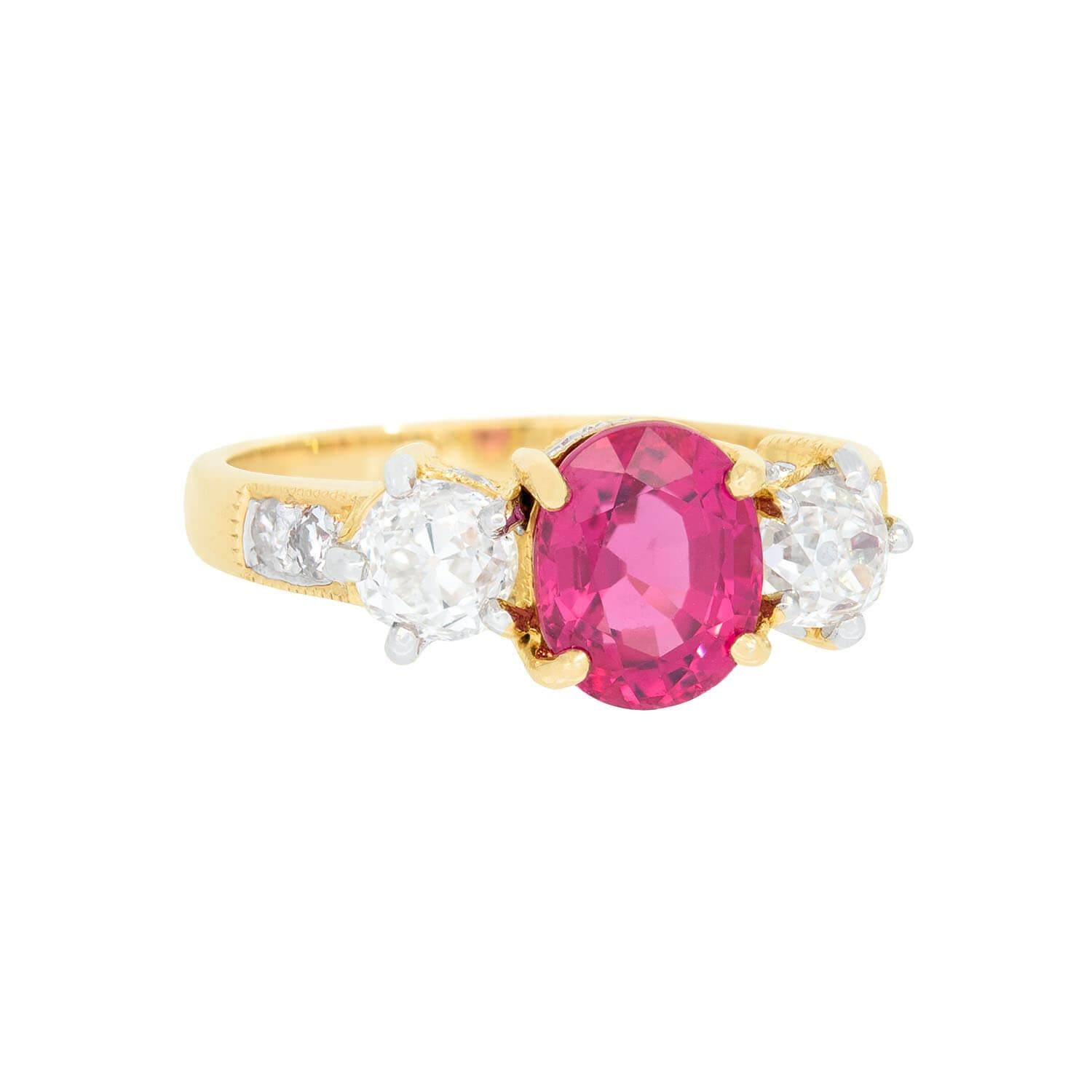 18K Gold Natural Spinel & Diamond Ring for Women – Elegant Vintage Style Jewelry for Engagement, Wedding & Special Occasions