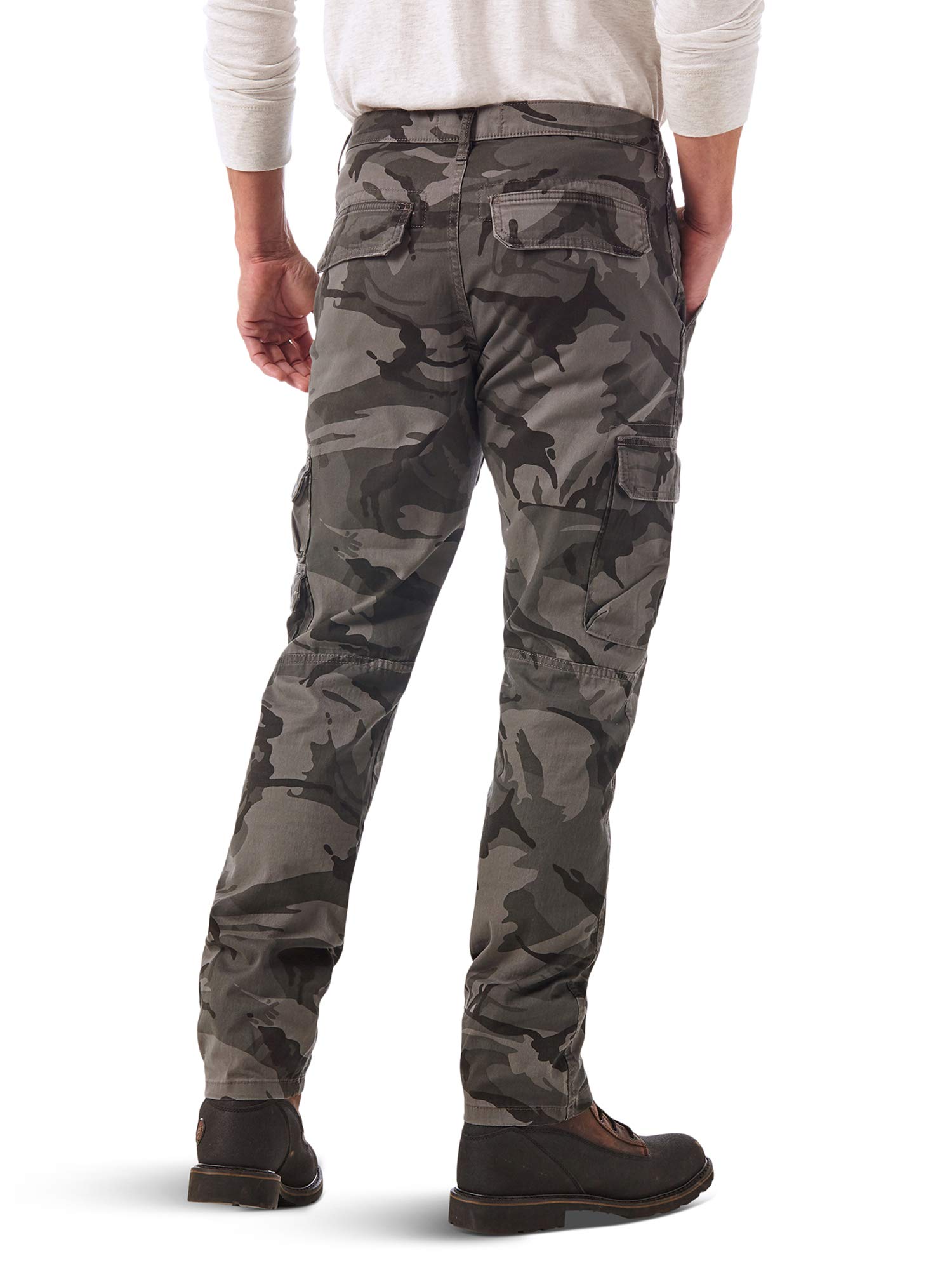Wrangler Authentics Men's Regular Tapered Cargo Pants - Durable Work Pants for Outdoor Activities, Hiking & Casual Wear