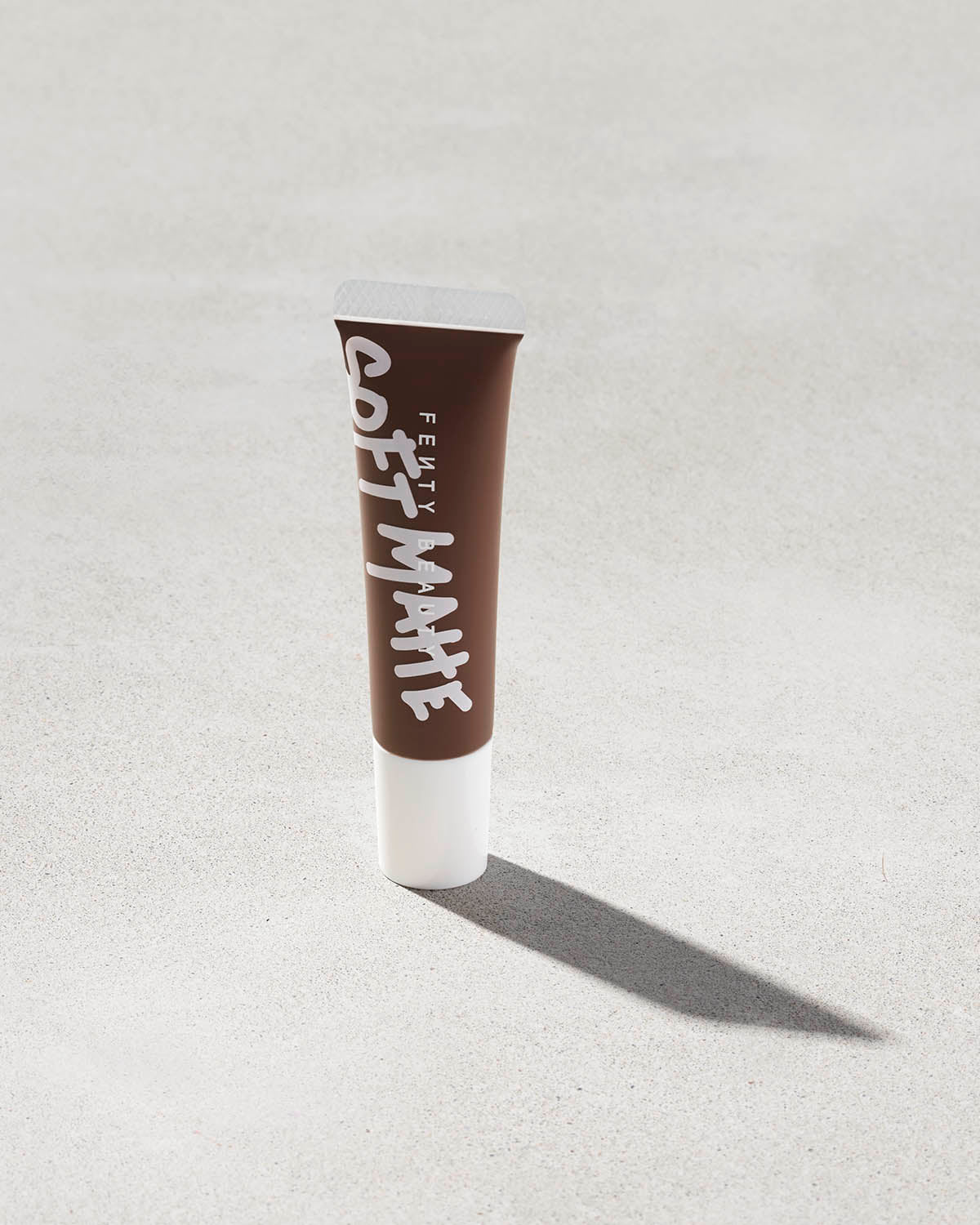 Pro Filt'r Soft Matte Longwear Foundation - Shade #495 - Oil-Free Full Coverage Makeup for All-Day Wear | Perfect for Oily Skin & Hot Weather