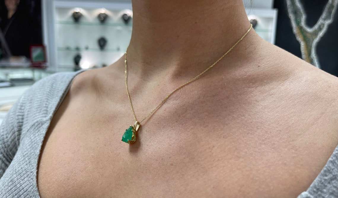 3.09 Carat Natural Colombian Emerald Pear Pendant in 14K Gold - Elegant Solitaire Necklace for Women, Perfect for Weddings, Anniversaries & Special Occasions