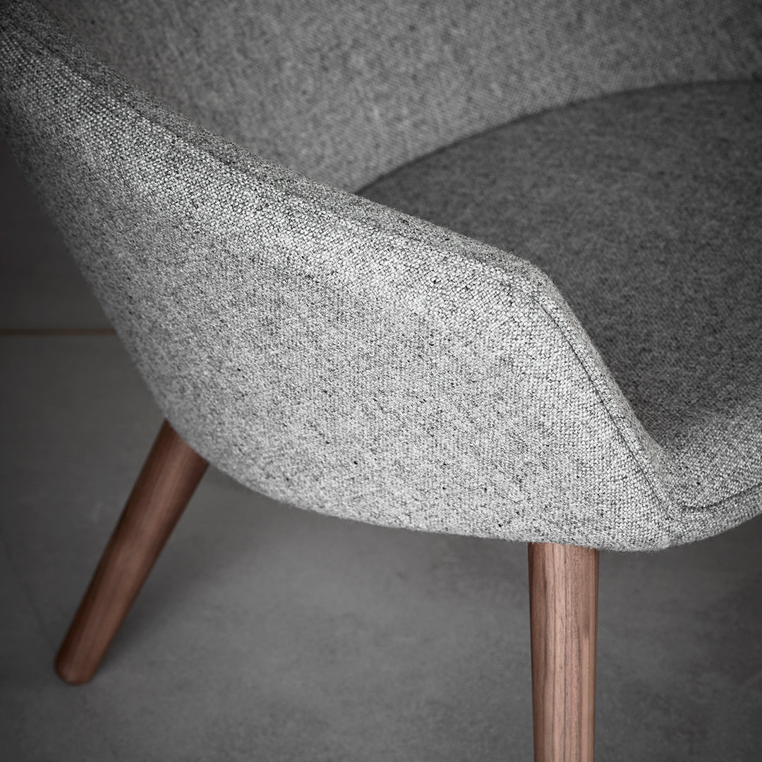 Comfortable Ditzel Lounge Chair - Upholstered Modern Accent Chair for Living Room, Bedroom & Office - Perfect for Relaxing and Reading