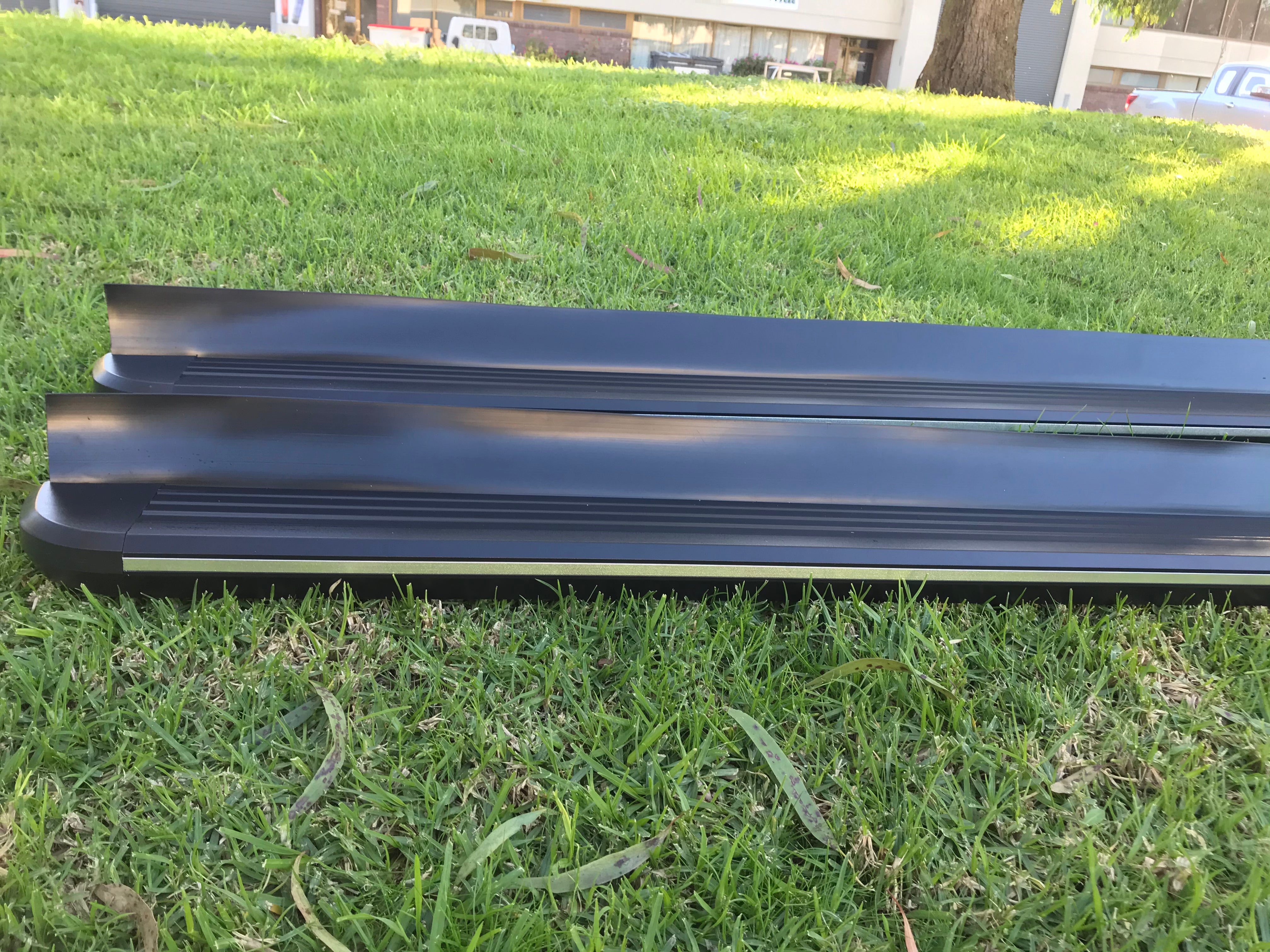 Haval 1st Gen H6 2017-2021 Side Steps - Durable Running Boards for SUV - Perfect for Off-Roading & Daily Use