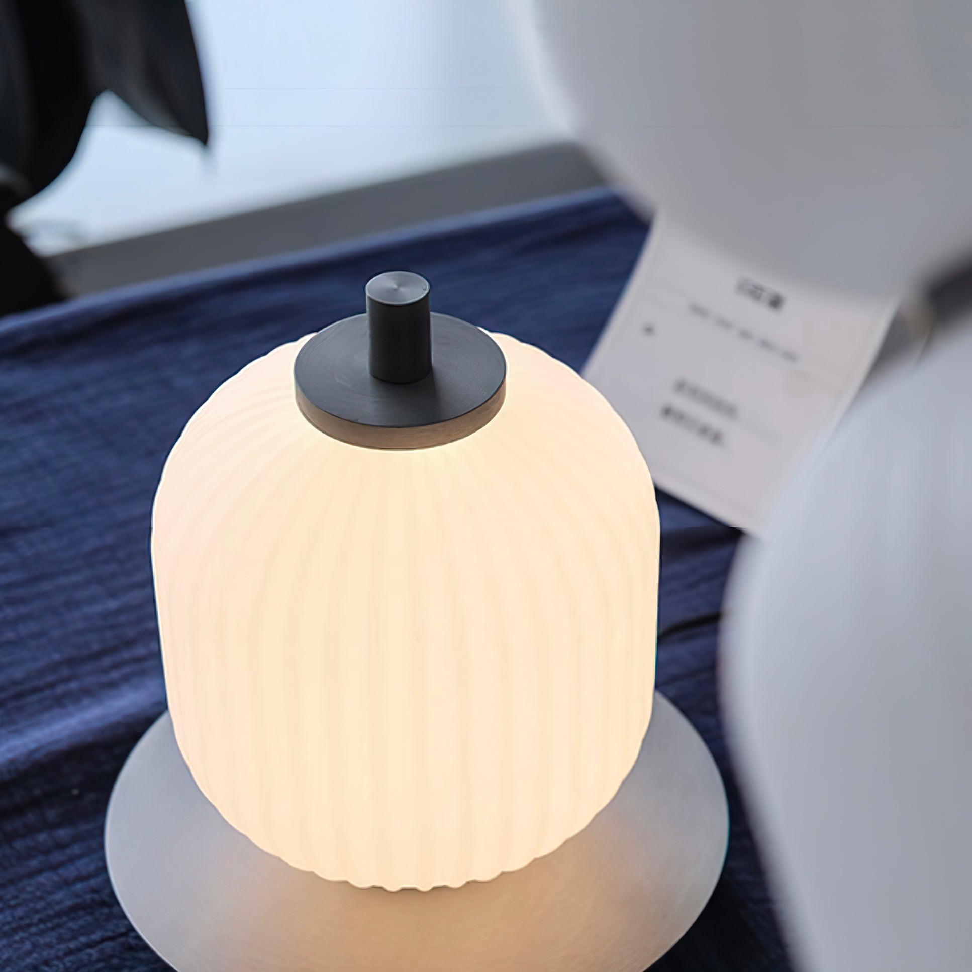 Modern Collier Table Lamp - Adjustable LED Desk Light for Home Office, Bedroom & Study - Warm White & Cool White Light Modes for Reading, Working & Relaxing