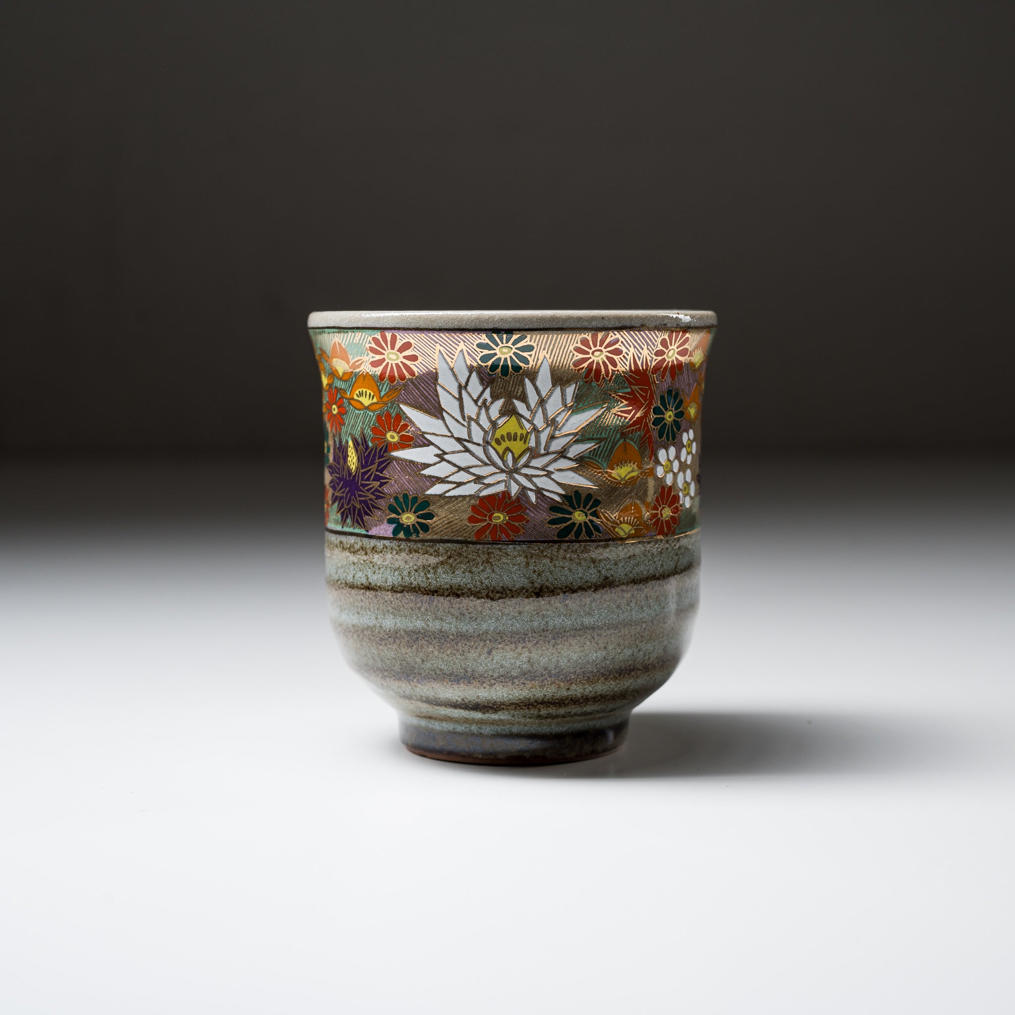 Authentic Kutani Ware Japanese Yunomi Tea Cup - Hanazume Floral Design | Handcrafted Ceramic Tea Cup for Matcha, Green Tea & Daily Use | Perfect Gift for Tea Lovers & Japanese Culture Enthusiasts