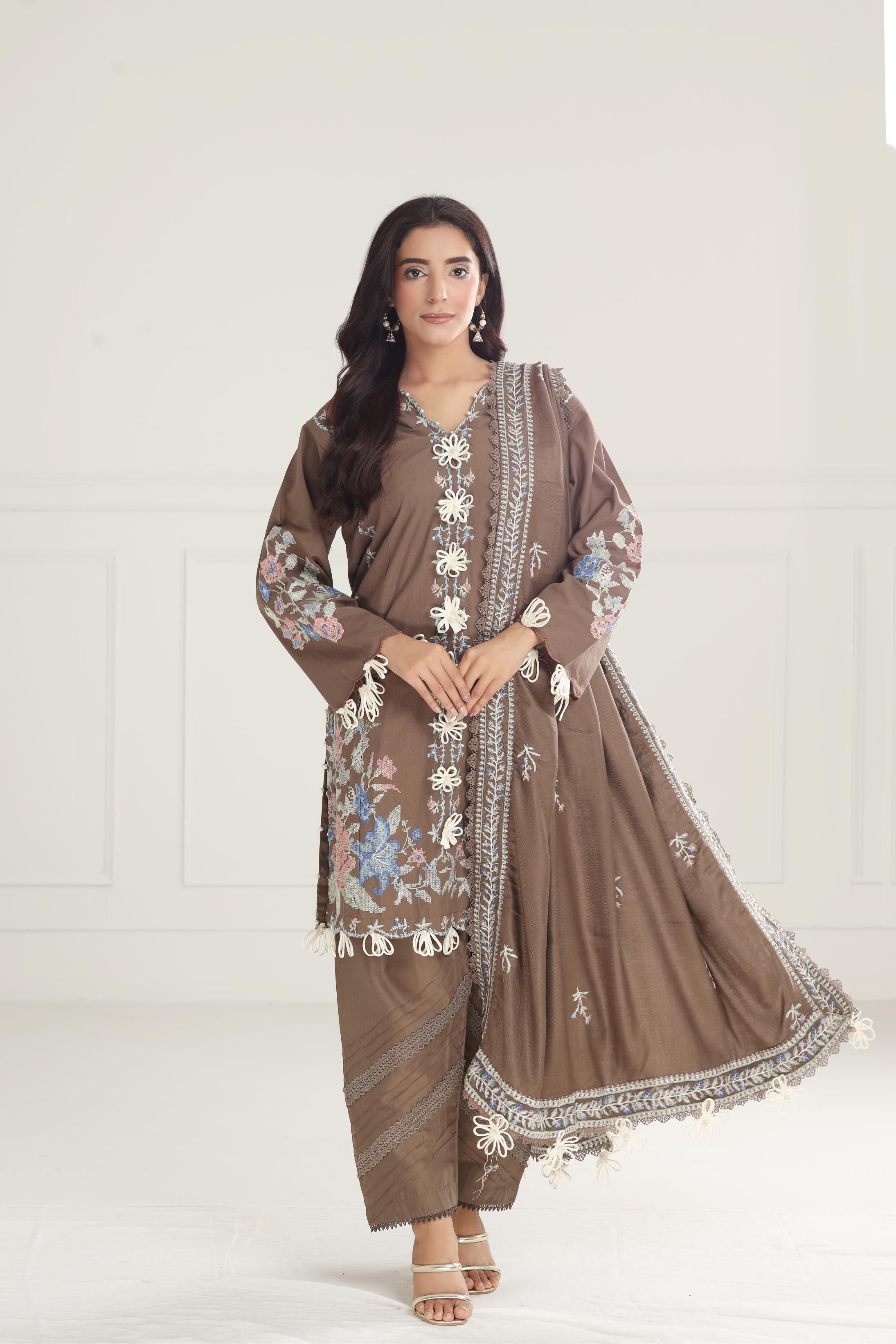 Sana Safinaz Muzlin Winter Stitched Suit - Designer Pakistani Formal Wear for Women - Perfect for Weddings, Parties & Festive Occasions