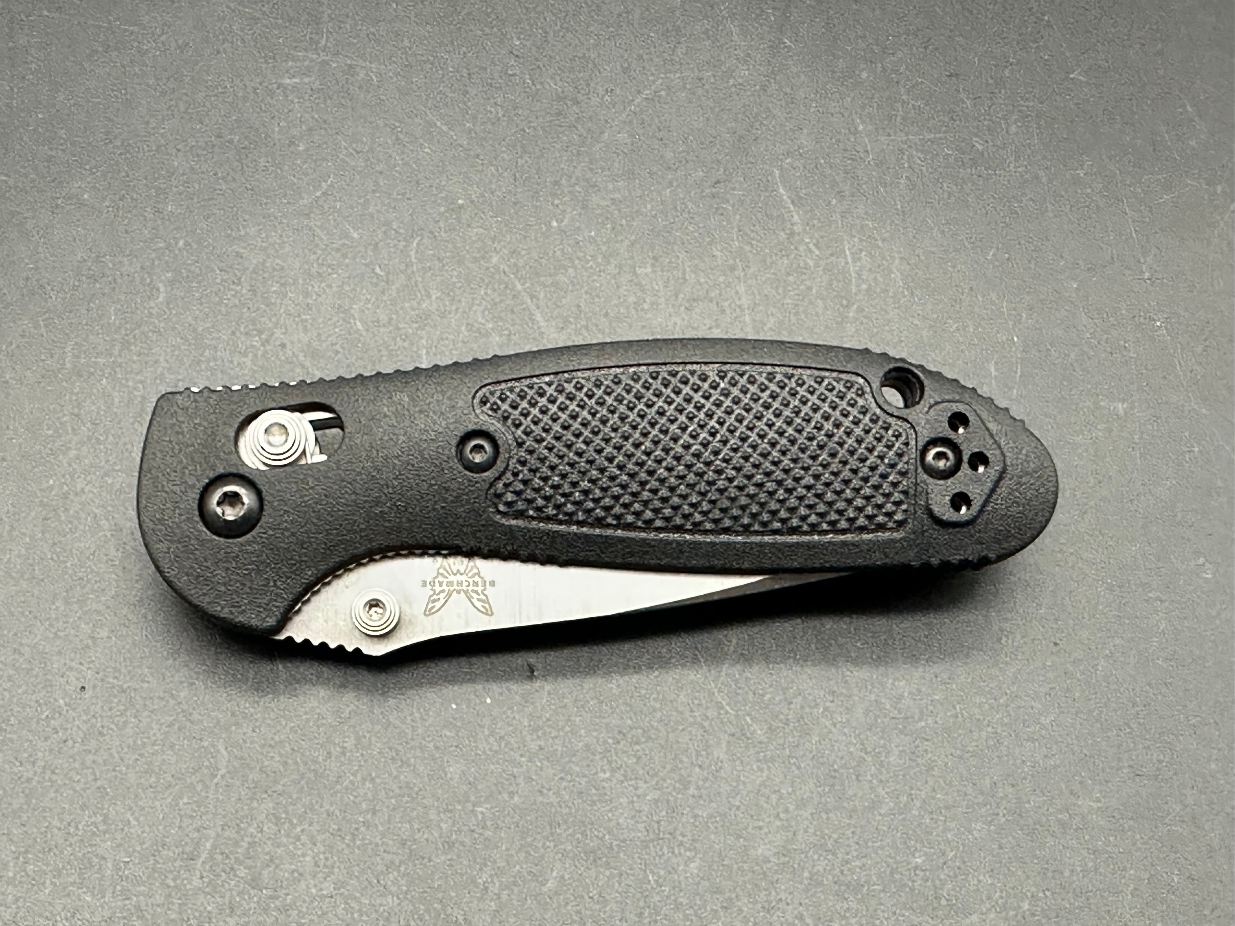 Benchmade Mini Griptilian Folding Knife - Premium EDC Pocket Knife for Outdoor, Camping & Everyday Carry (EDC)