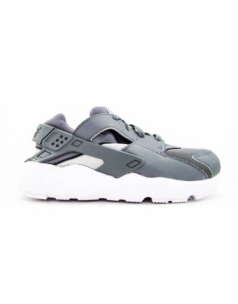 Nike Boys Huarache Run SE Sneakers - Big Kids Running Shoes for Sports & Casual Wear - Perfect for School, Gym, and Everyday Activities