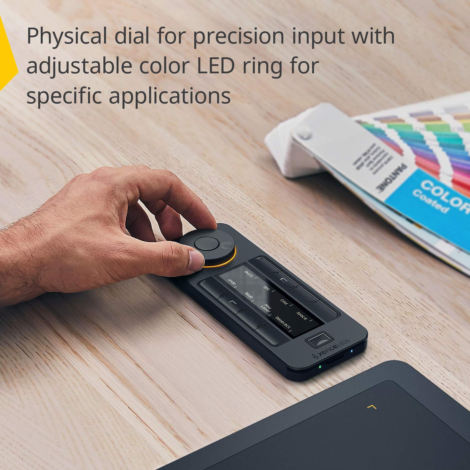 XENCELABS Quick Keys for Pen Tablet & Display - 40 Customizable Shortcut Keys with OLED Screen | Wireless & Wired Compatibility for macOS, Windows, Win-ARM, Linux | Perfect for Digital Artists, Graphic Designers & Photo Editors