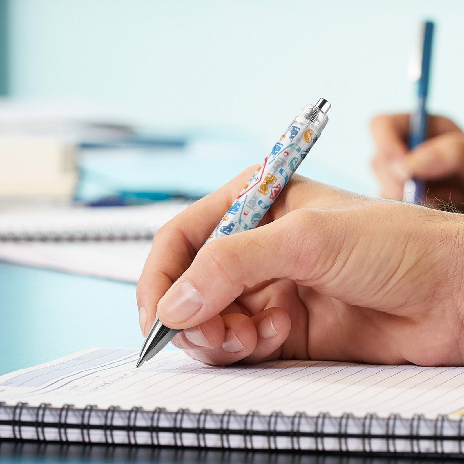 Retractable 0.5mm Fine Point Gel Pen - Black Ink Hockey Skating Ballpoint Pens for Office, School & Gift Giving | Perfect for Writing, Note Taking & Sports Enthusiasts