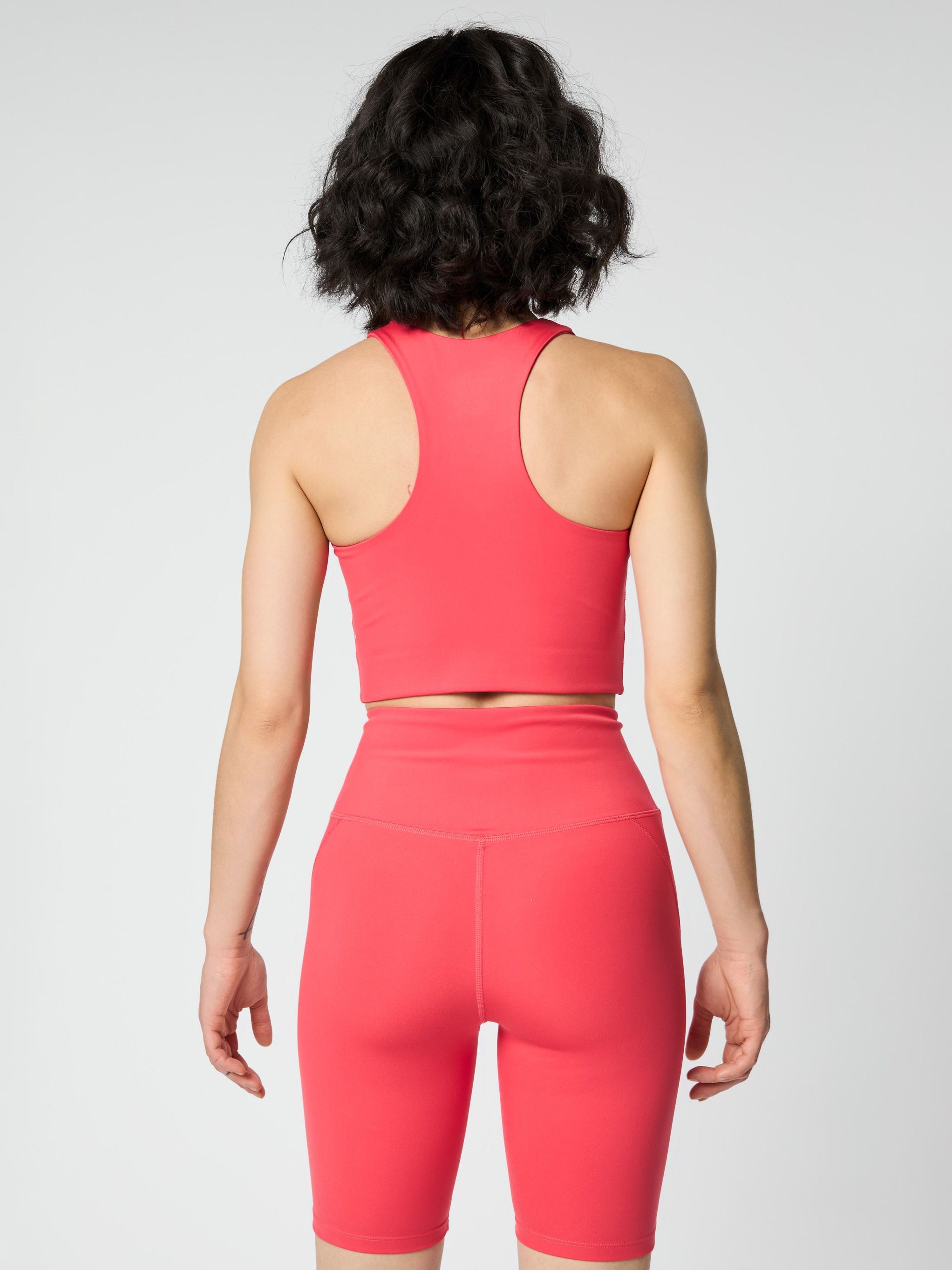 Girlfriend Collective Dylan Bra - Supportive Sports Bra for Women - High Impact Workout & Yoga - Geranium Pink - Perfect for Running, Gym & Active Lifestyle