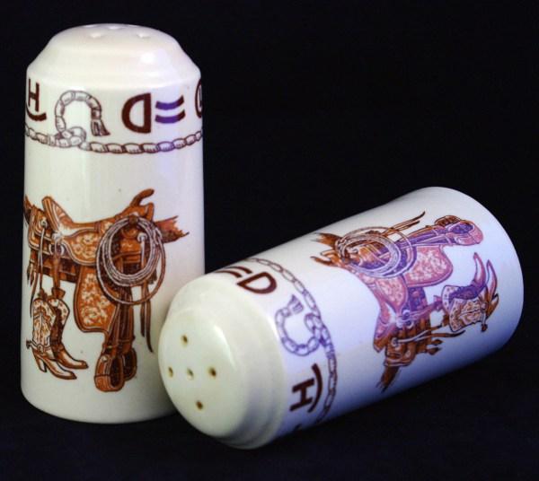 Western Style Salt and Pepper Shakers - Cowboy Boot Shaped Seasoning Dispensers for Kitchen, Dining Table, and Western Themed Parties