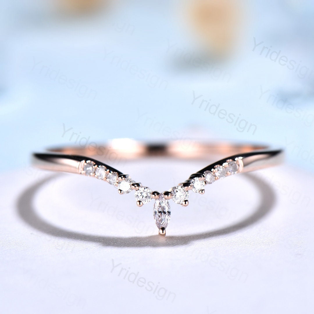 Elegant Rose Gold Marquise Cut Moissanite Wedding Band for Women - Curved Chevron Stacking Ring, Unique Promise & Anniversary Ring - Perfect for Bridal Sets, Stacking, or Special Occasions