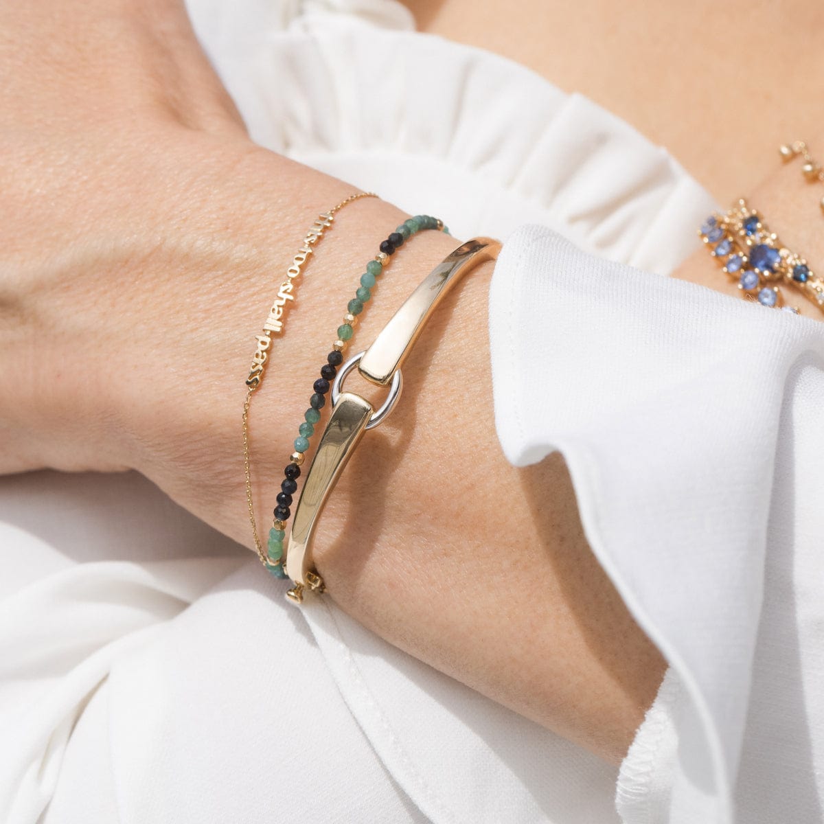 Two-Tone Adjustable Buckle Bracelet for Women - Stylish Fashion Jewelry for Casual & Formal Wear