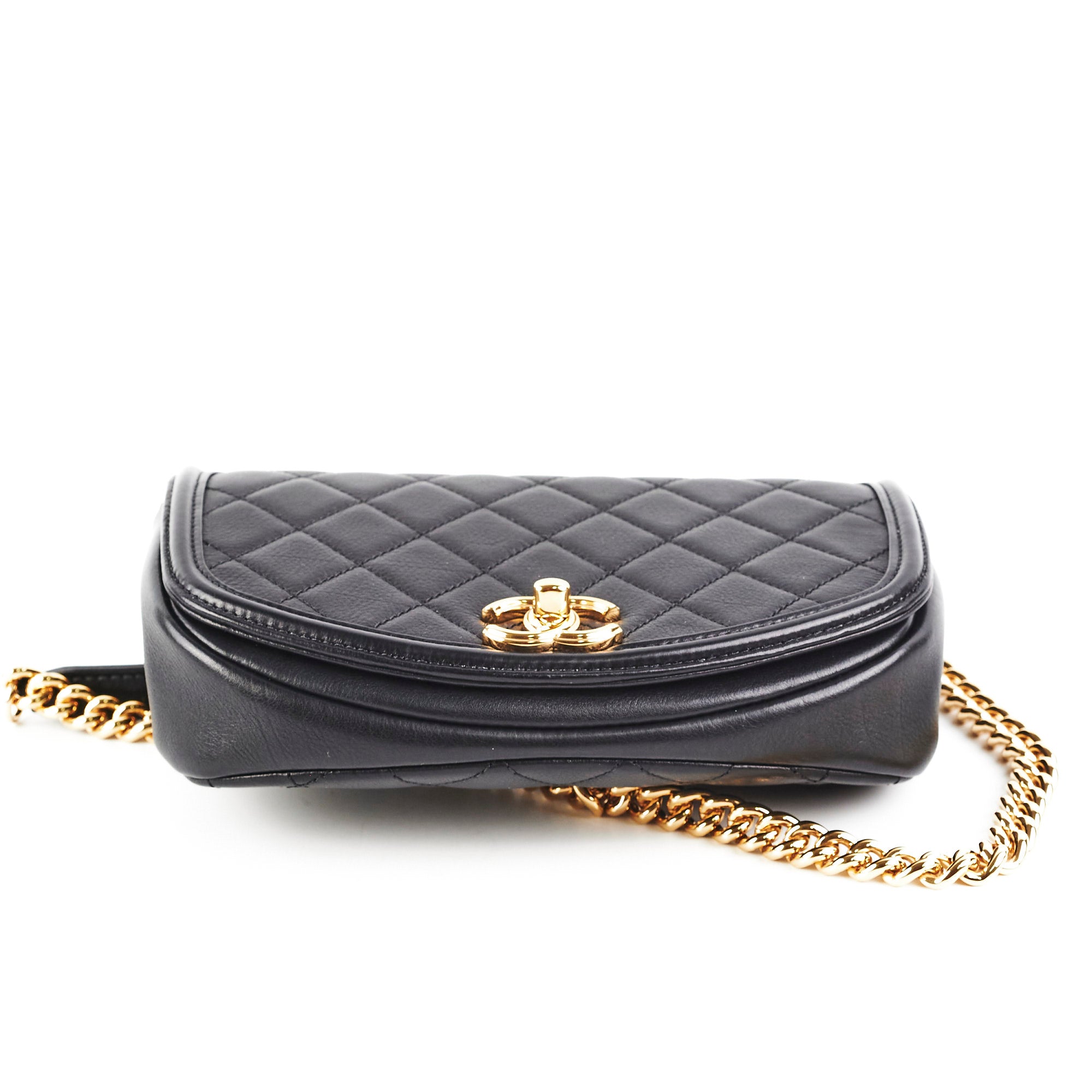 Chanel Classic Flap Bag in Black Calfskin Leather - Luxury Handbag for Women, Perfect for Evening Events & Special Occasions