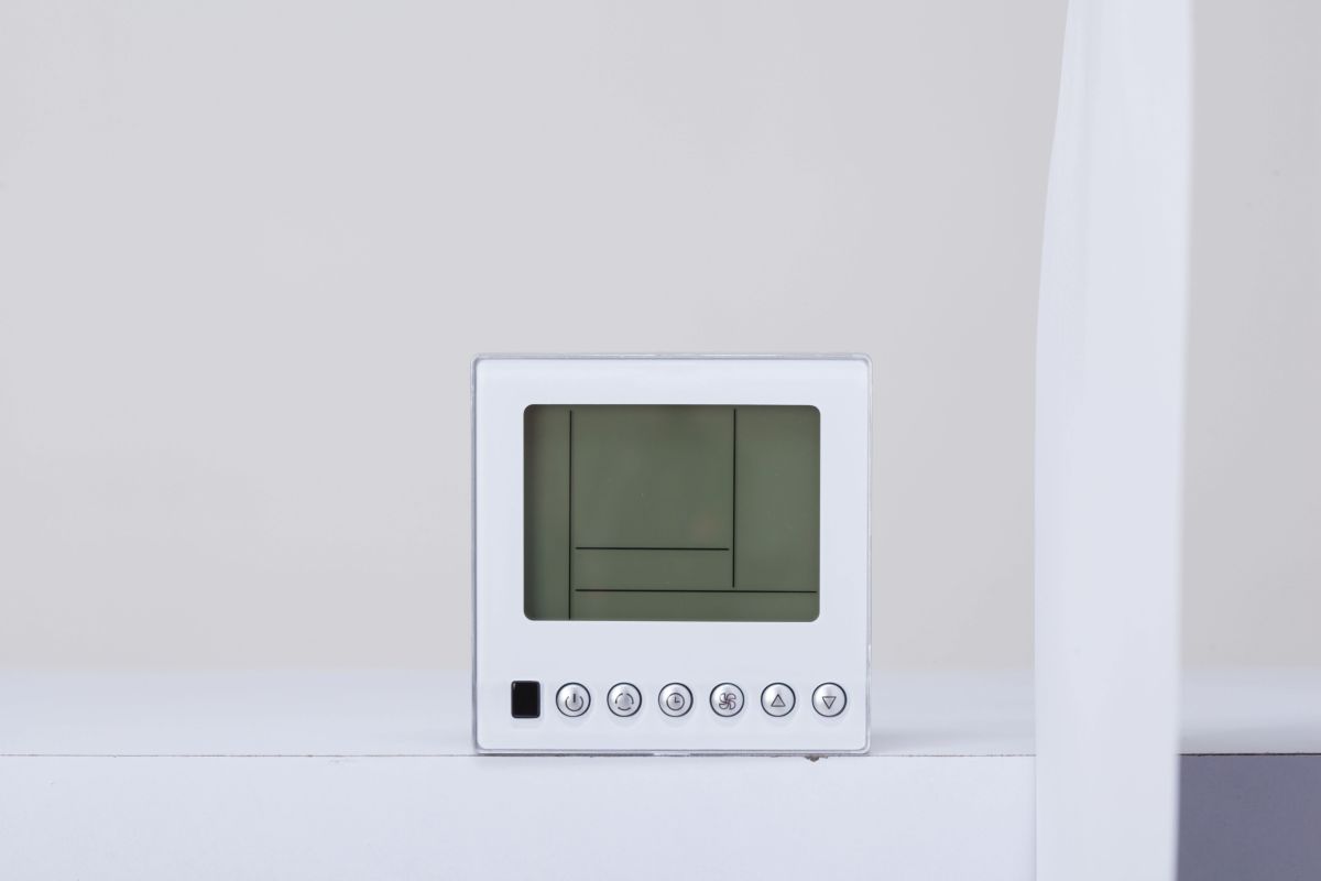Perfect Aire & Denali Aire Wired Thermostat - 115V & 230V Quick Connect Mini Split AC Controller - Ideal for Home, Office, and Commercial HVAC Systems