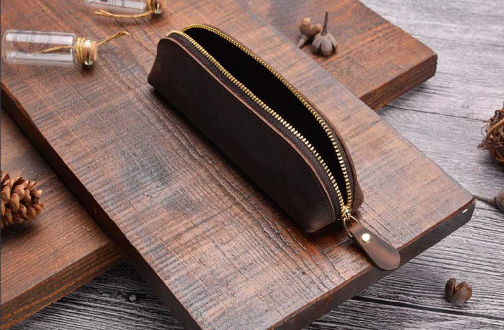 Personalized Engraved Leather Pen Holder - Premium Gift for Writers & Professionals - Perfect for Office, School & Travel Use
