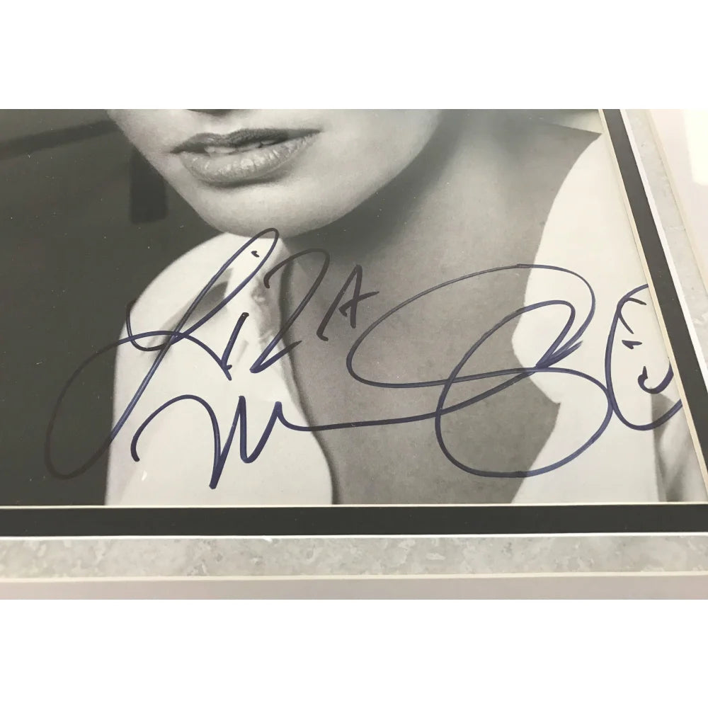 Liza Minnelli Autographed 11x14 Photo Framed with JSA COA - Judy Garland's Daughter - Perfect for Collectors, Theater Fans & Home Decor