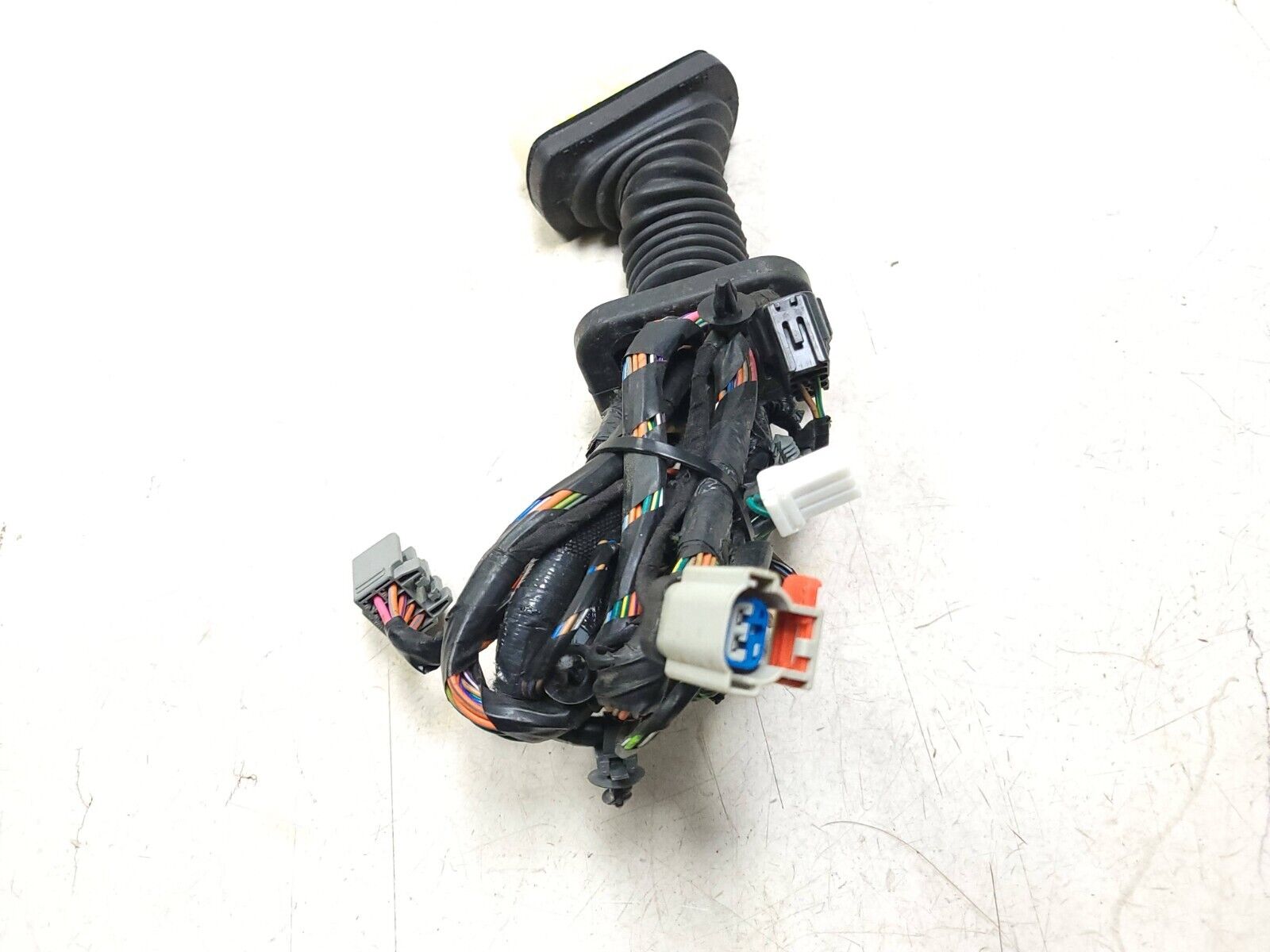2005-2007 Dodge Magnum Right Front Passenger Door Wire Harness OEM Replacement - Perfect for Electrical Repairs & Window Motor Fixes