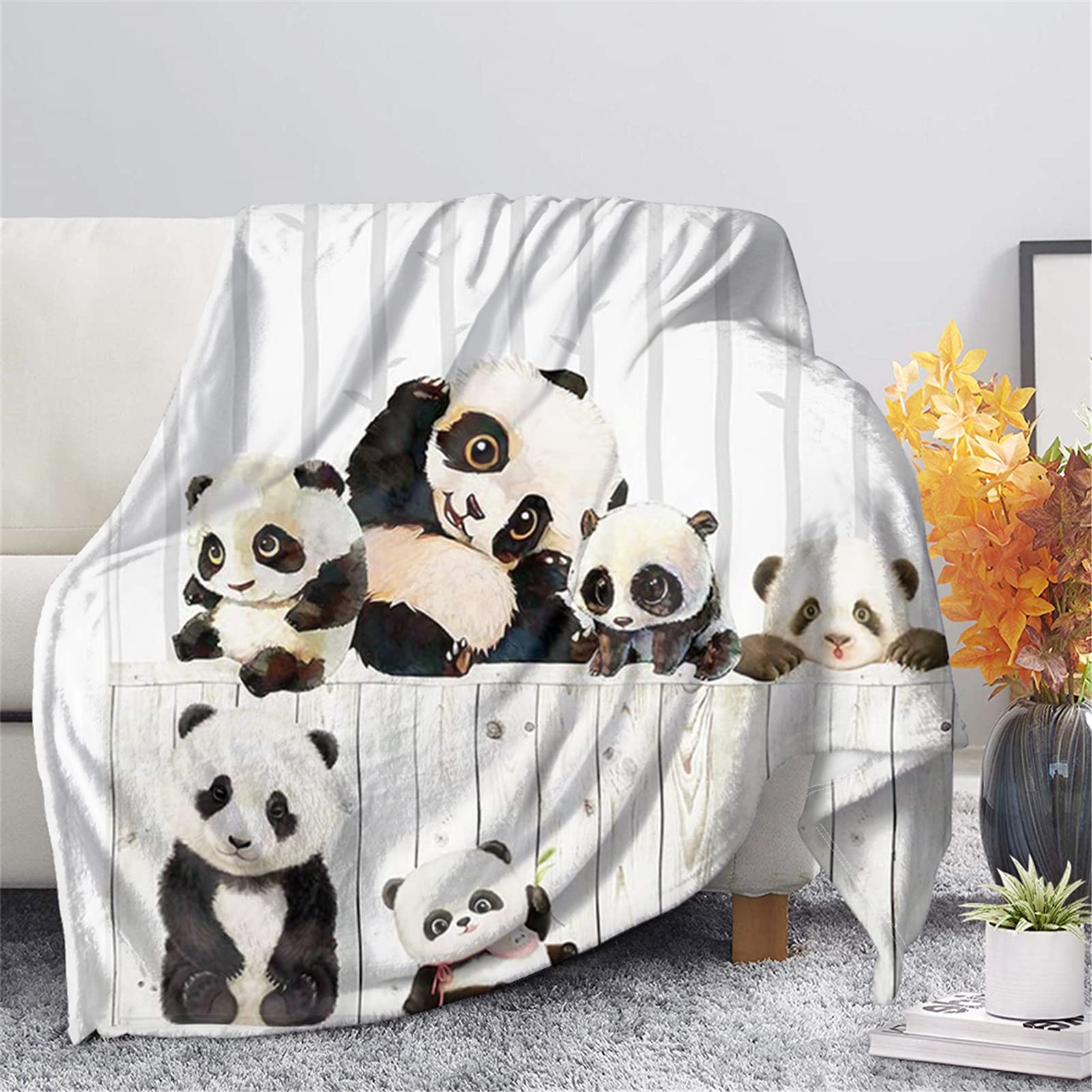 Cute Pandas Print Ultra Soft Fleece Blanket for Kids & Adults - Lightweight Cozy Plush Flannel Throw Blanket for Sofa, Couch, Bed - Perfect for Living Room Decor, Movie Nights & Winter Warmth