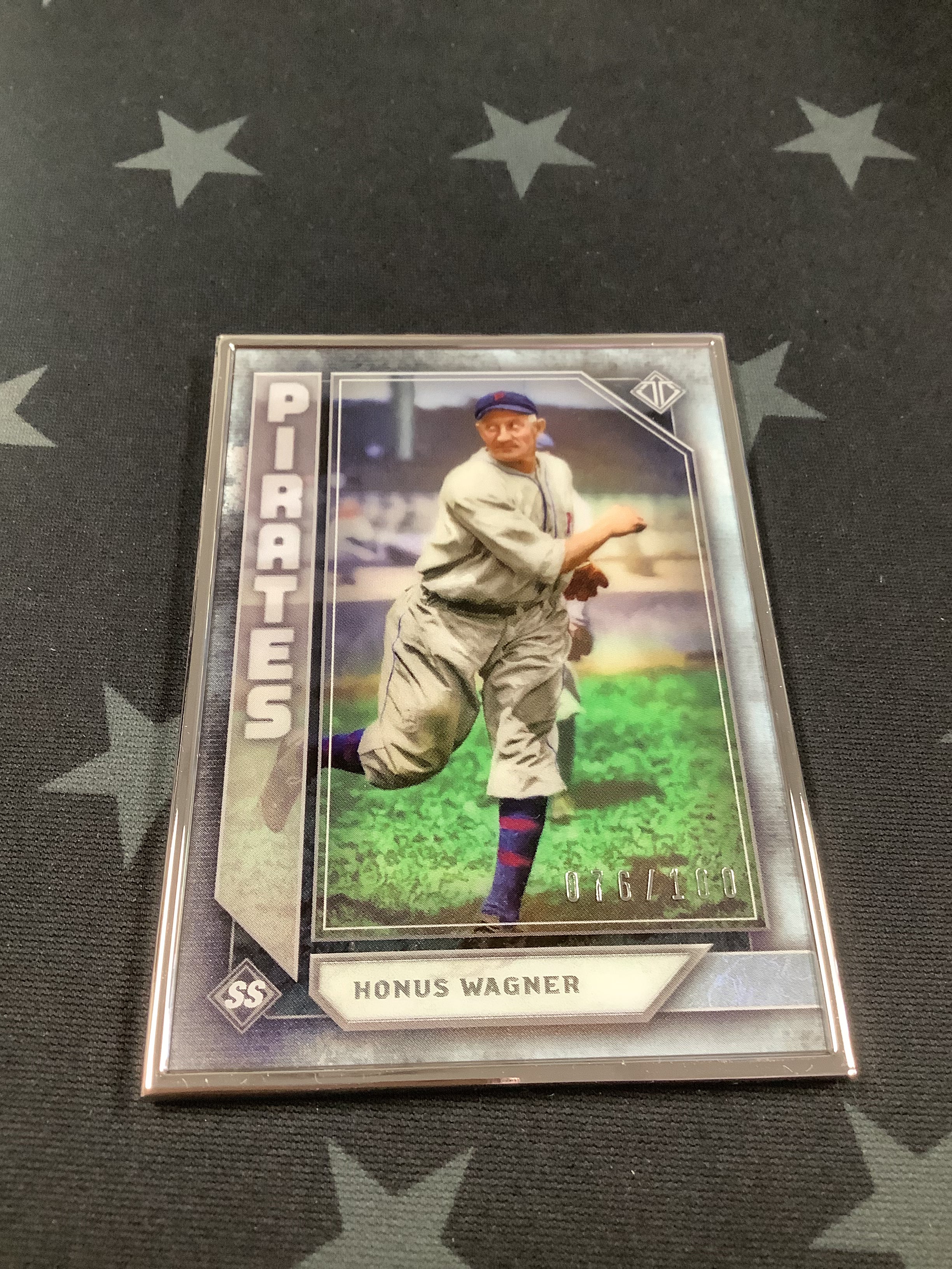 2019 Honus Wagner Transcendent Collection Baseball Card #33/100 - Rare Limited Edition for Collectors & Sports Memorabilia Enthusiasts - Perfect for Display, Investment & Gifting