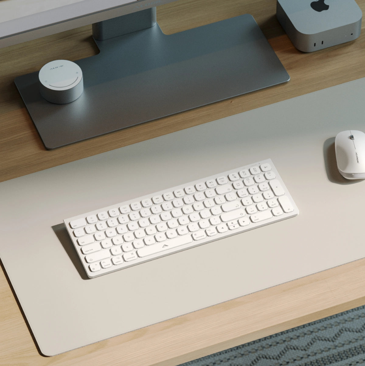 Echelon USB C Compact Rechargeable Wireless Keyboard for MacBook Air/Pro - Slim Bluetooth Keyboard for macOS with Long Battery Life - Perfect for Home Office, Remote Work & Travel