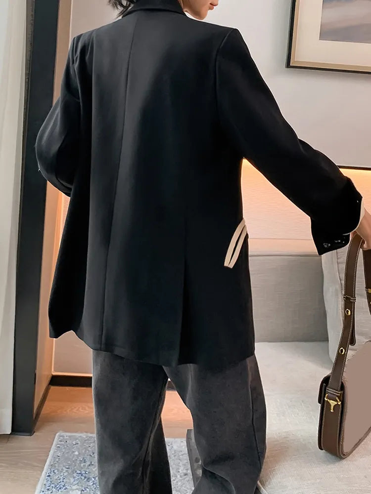 Women's Black Notched Long Sleeve Loose Blazer with Patchwork Pockets - Elegant Autumn Jacket for Office Wear, Business Casual & Fall Outfits